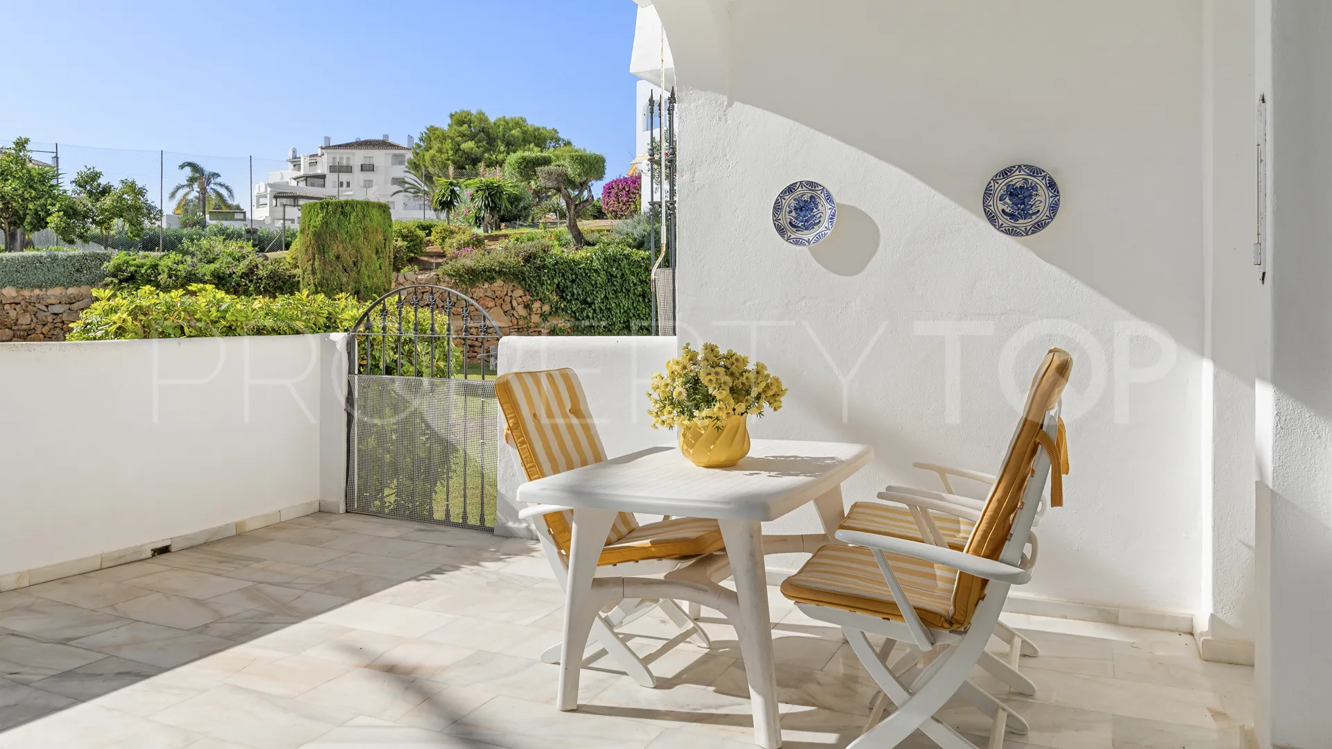 For sale apartment in Elviria with 3 bedrooms