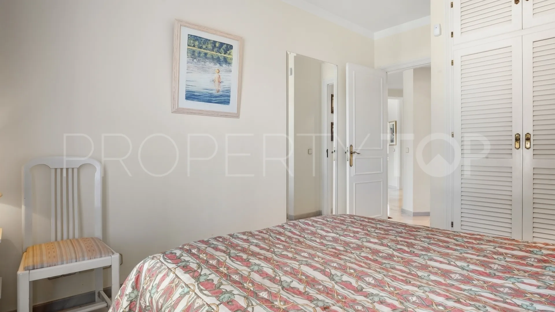 For sale apartment in Elviria with 3 bedrooms
