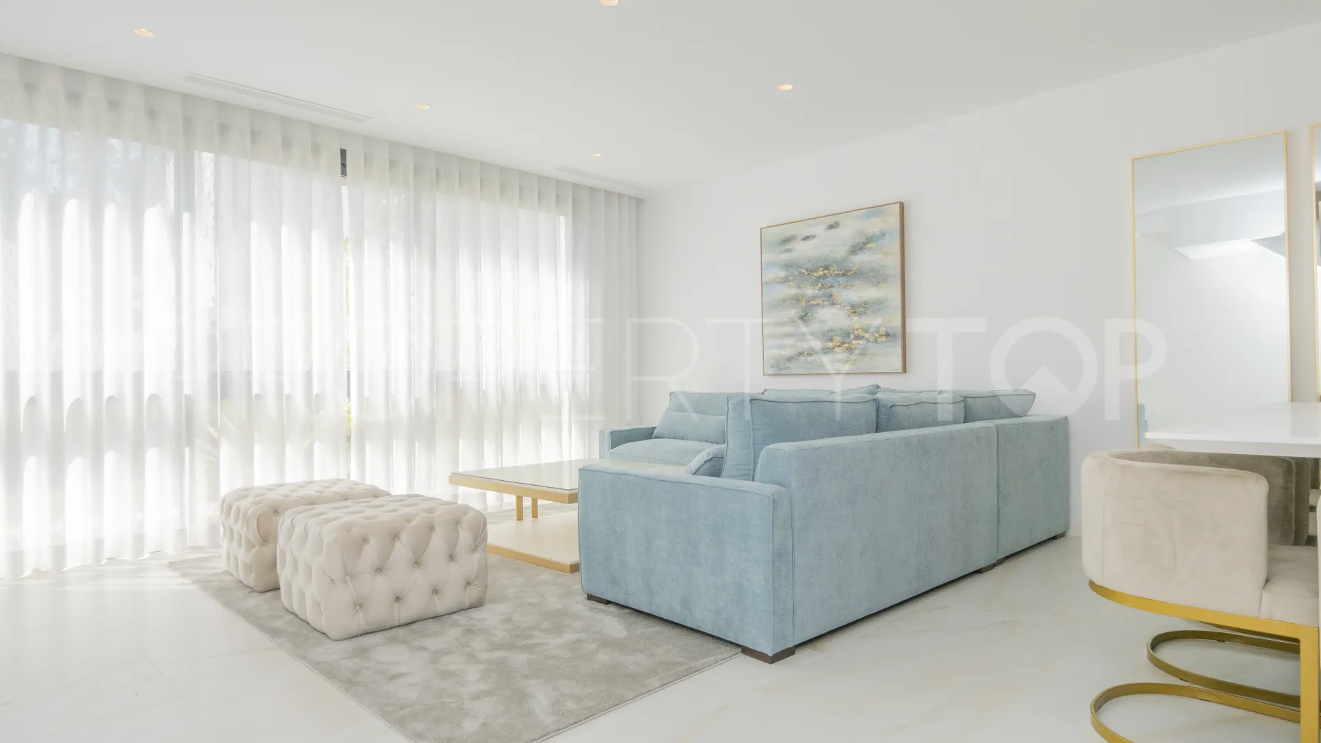 Adosado en venta con 4 dormitorios en Nueva Andalucia