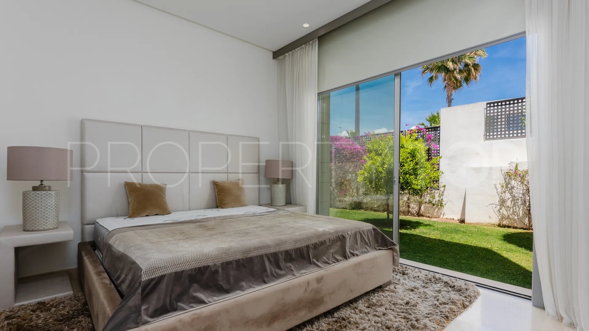 Rio Real villa for sale