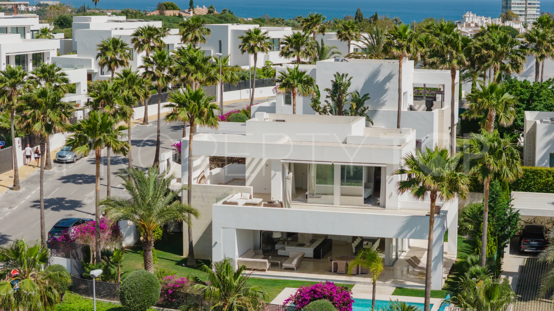 Rio Real villa for sale