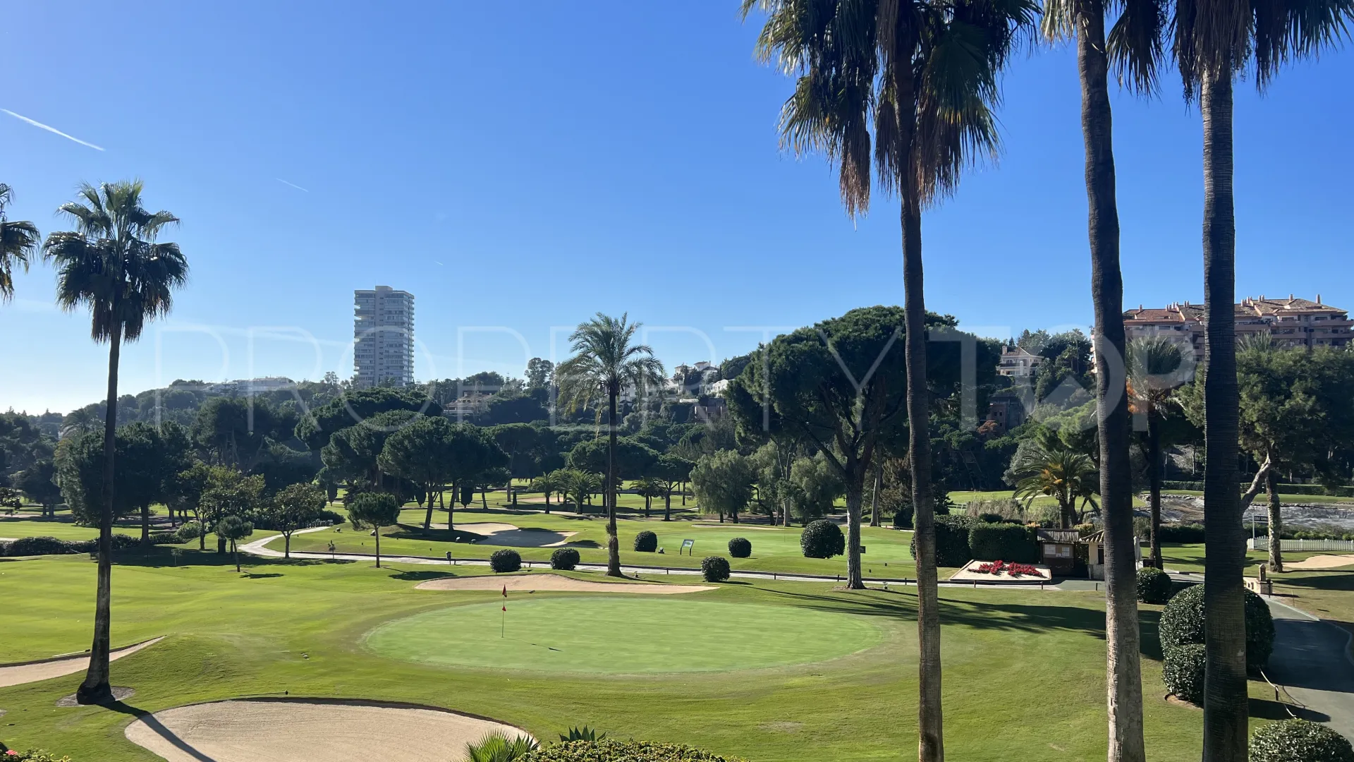 For sale duplex penthouse in Marbella East