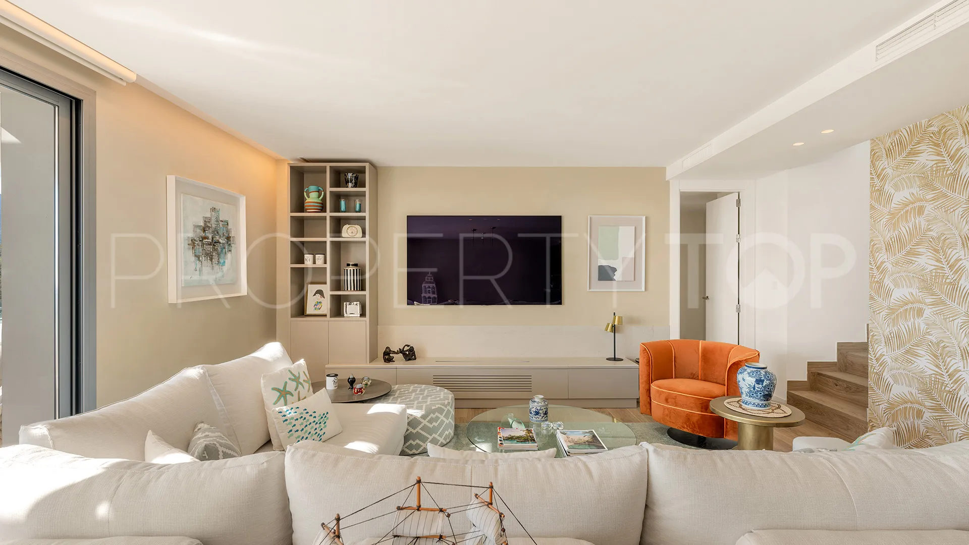 For sale duplex penthouse in Marbella East