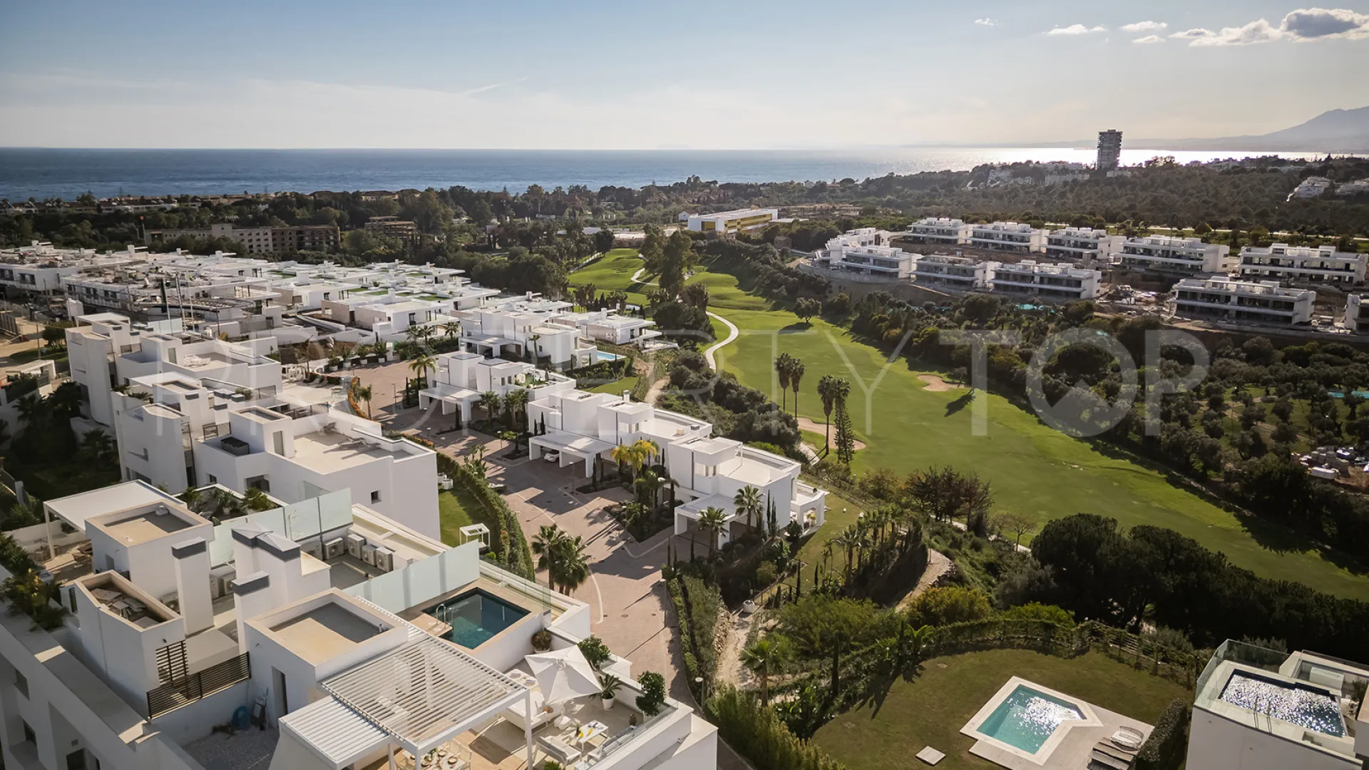 For sale duplex penthouse in Marbella East