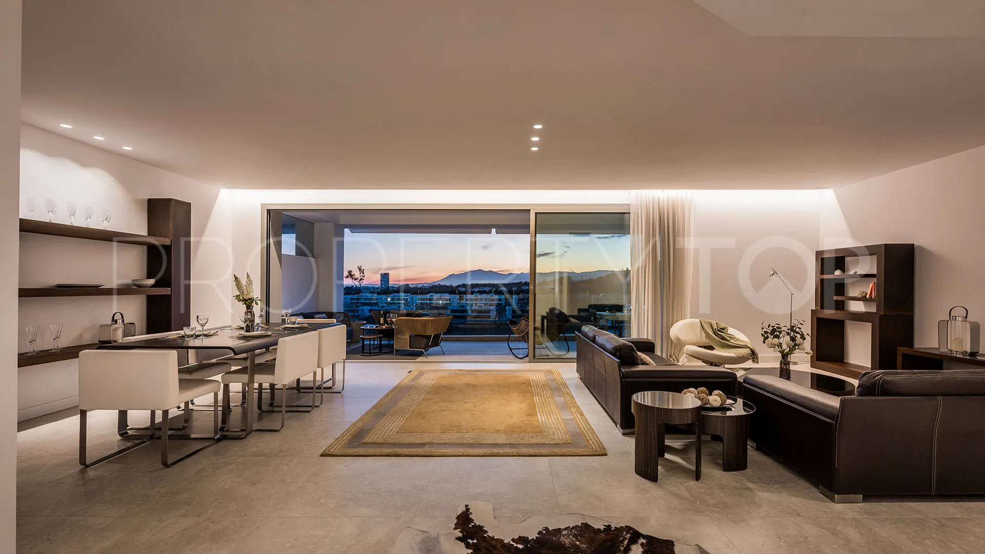 For sale apartment in Marbella East