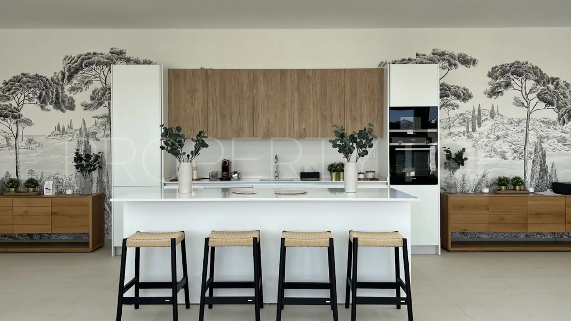 For sale apartment in Marbella East