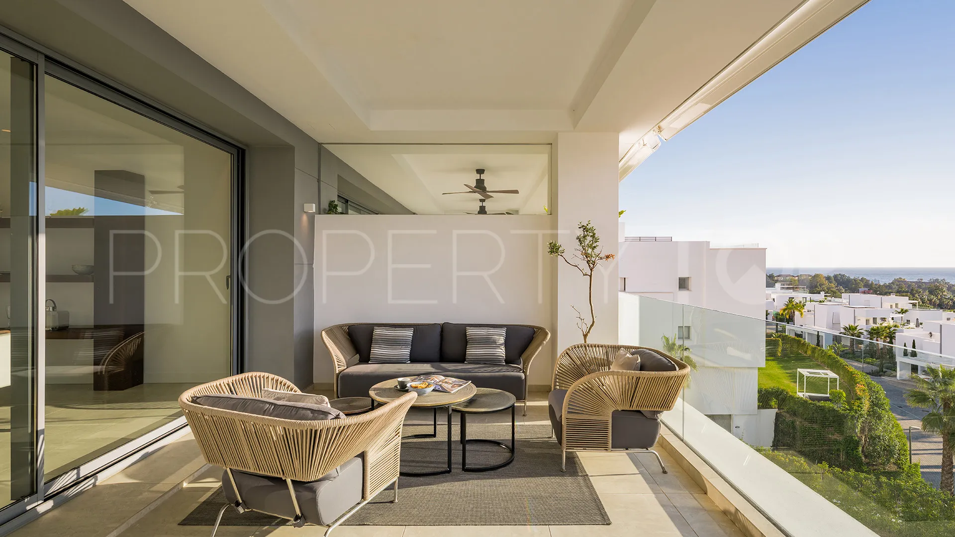 For sale apartment in Marbella East