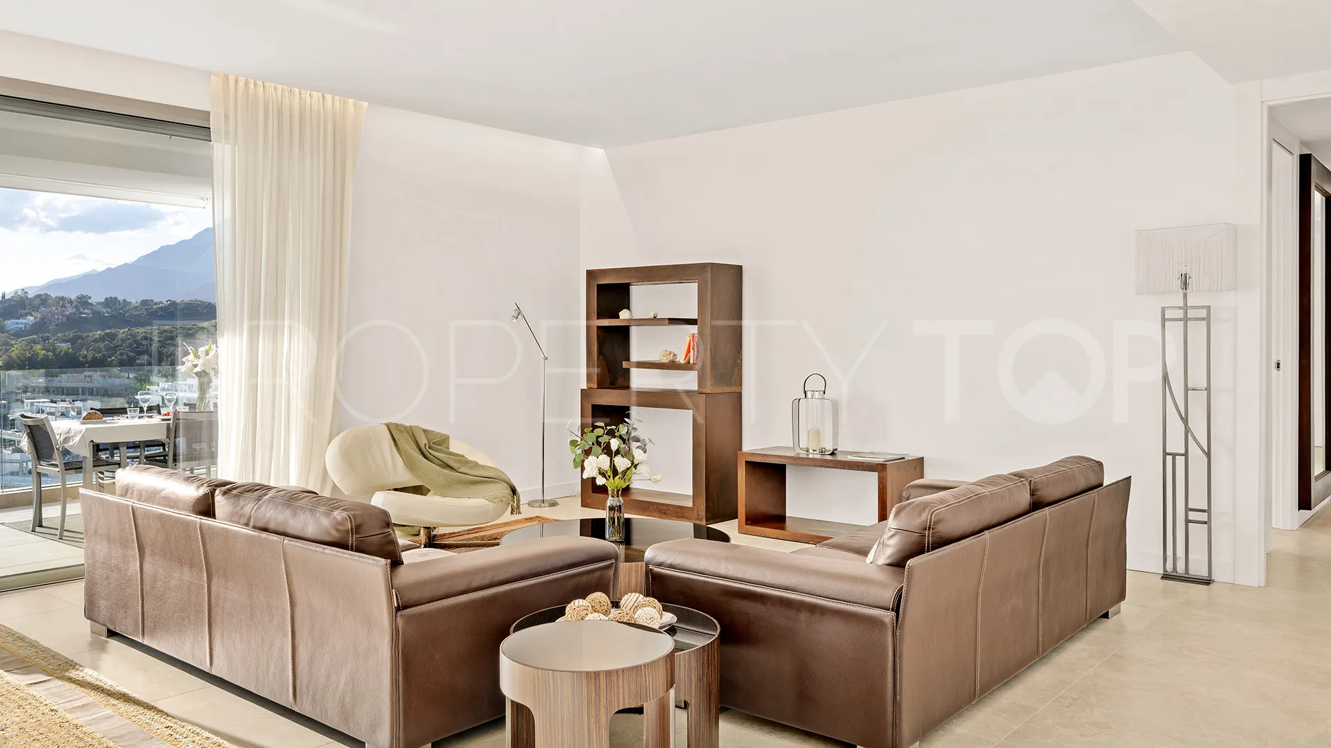 For sale apartment in Marbella East