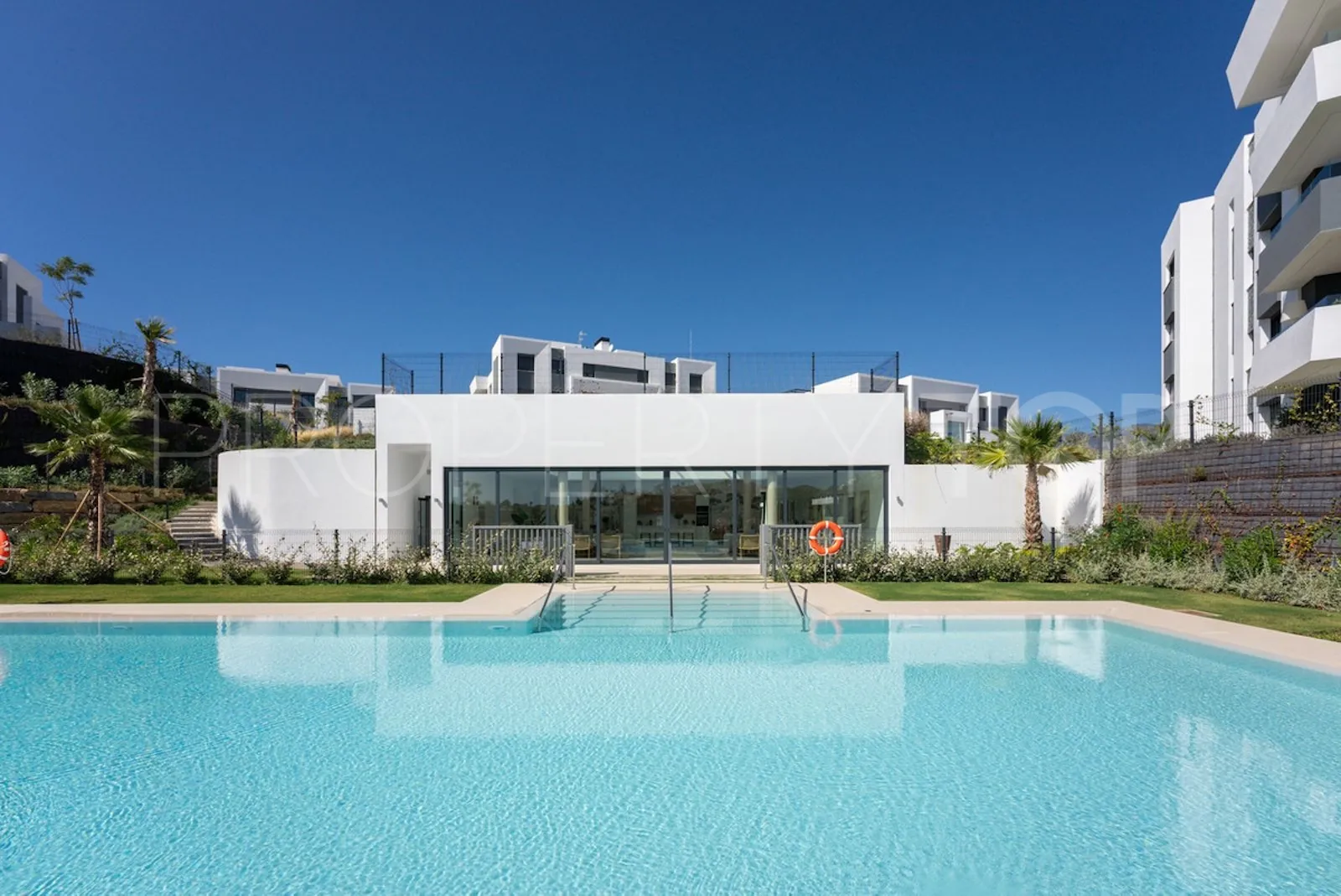 For sale apartment in Marbella East