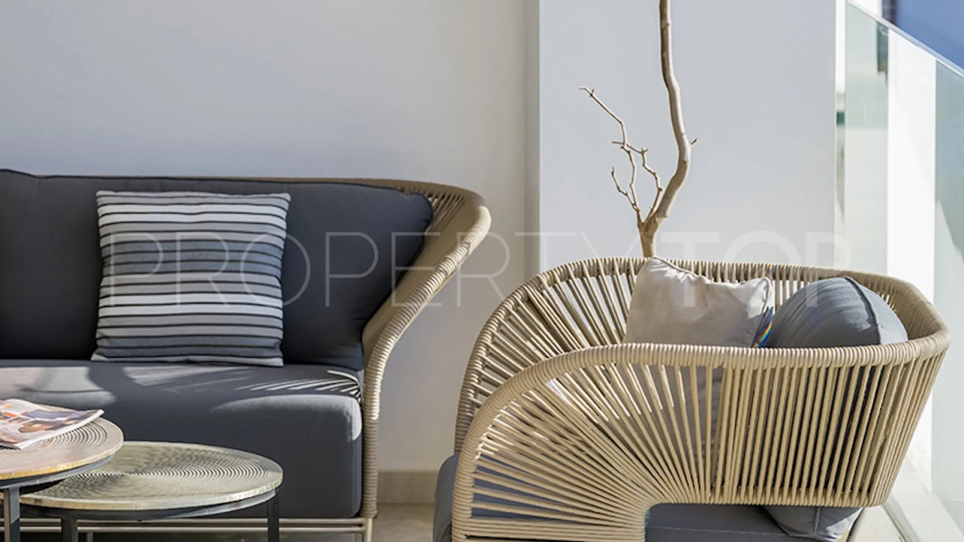 For sale apartment in Marbella East