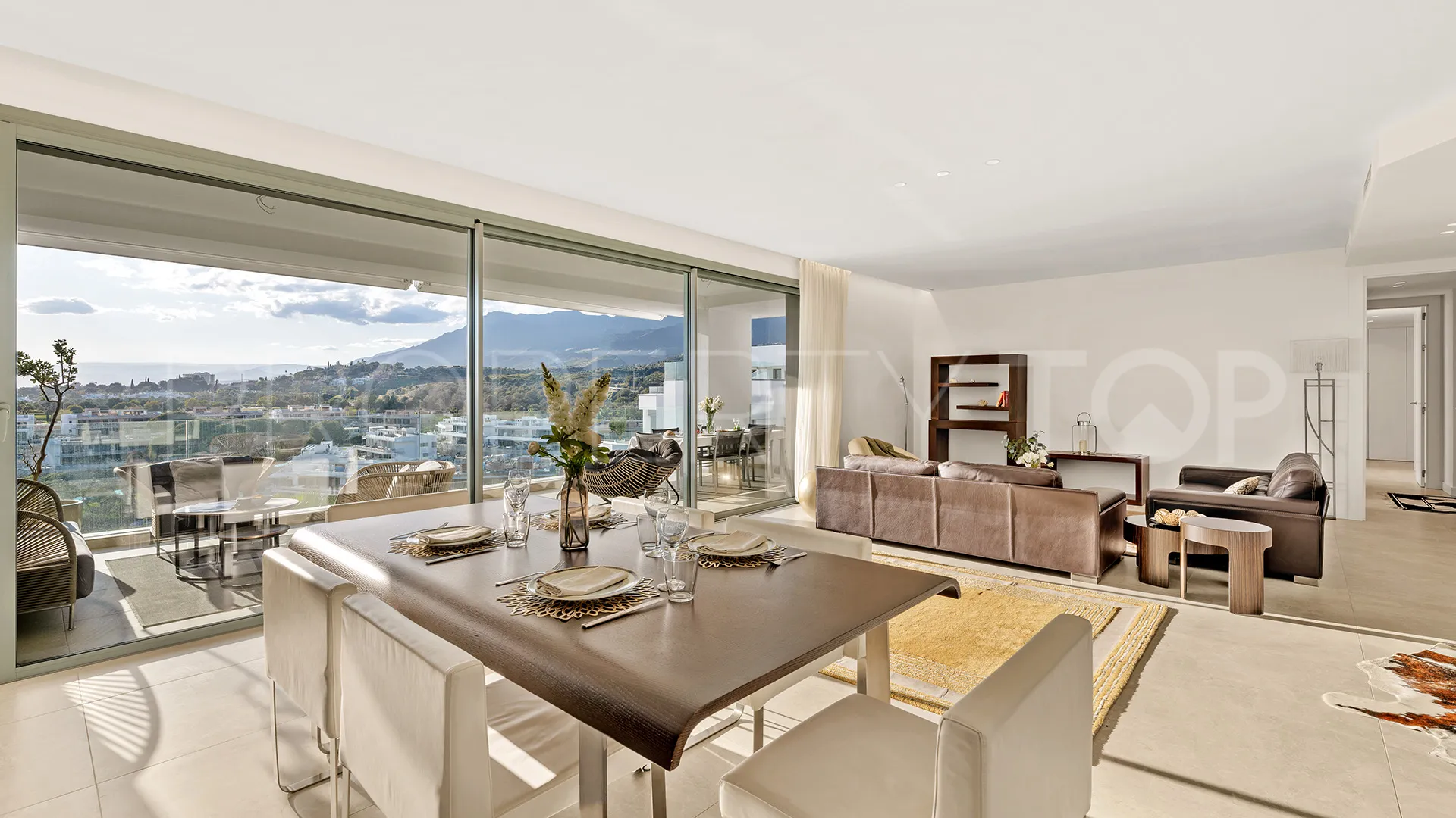 For sale apartment in Marbella East