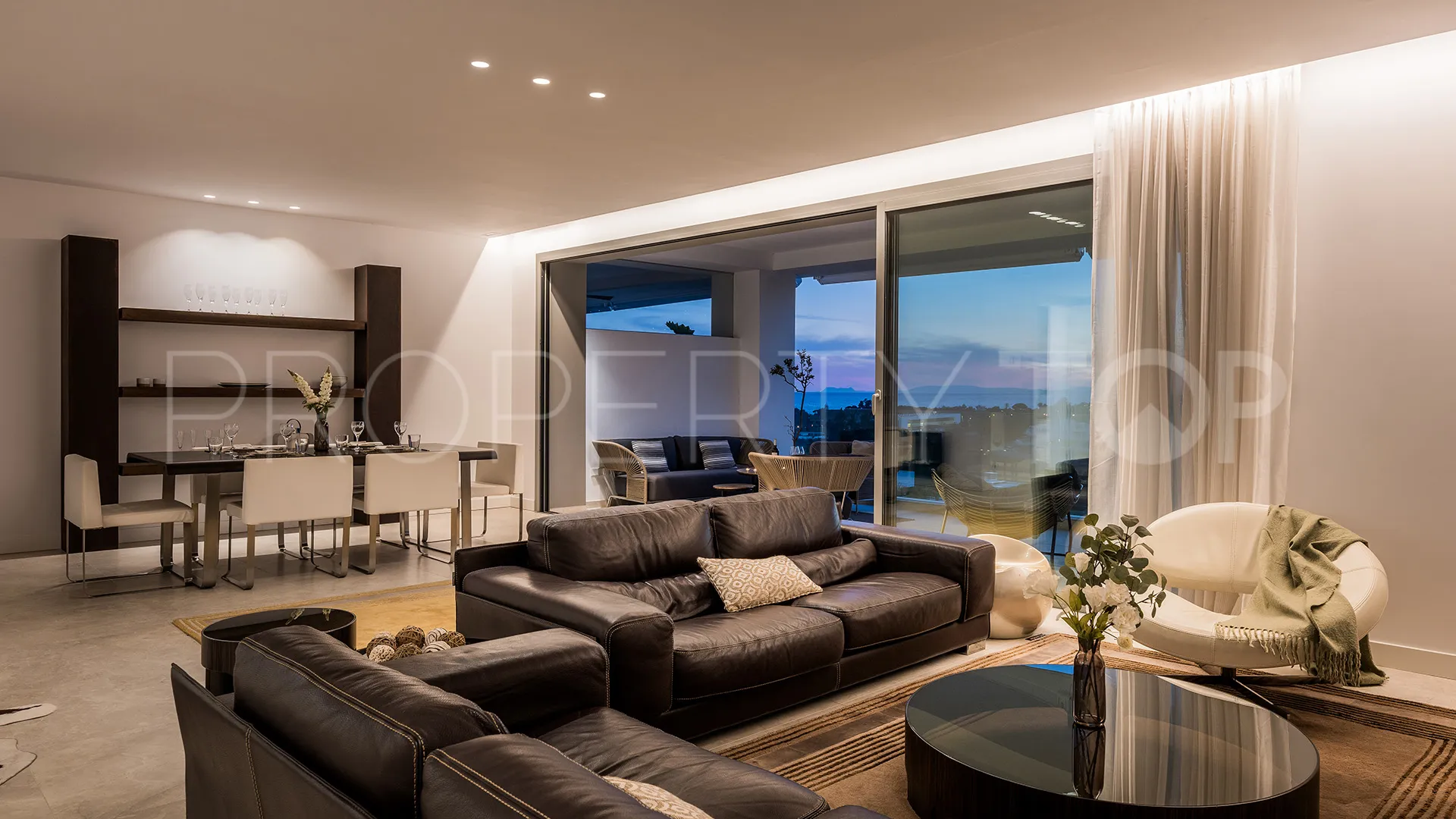 For sale apartment in Marbella East