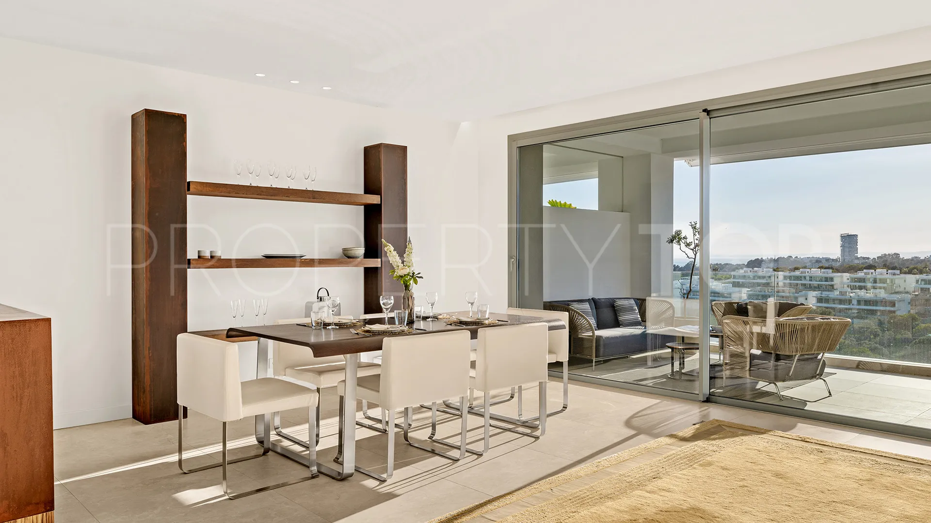 For sale apartment in Marbella East