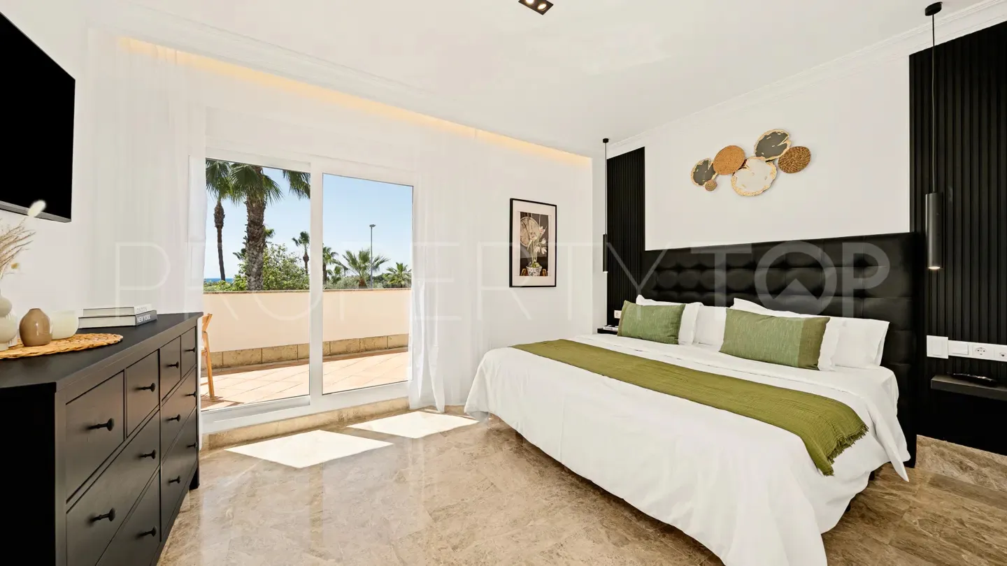 Marbella Este, villa pareada en venta con 4 dormitorios
