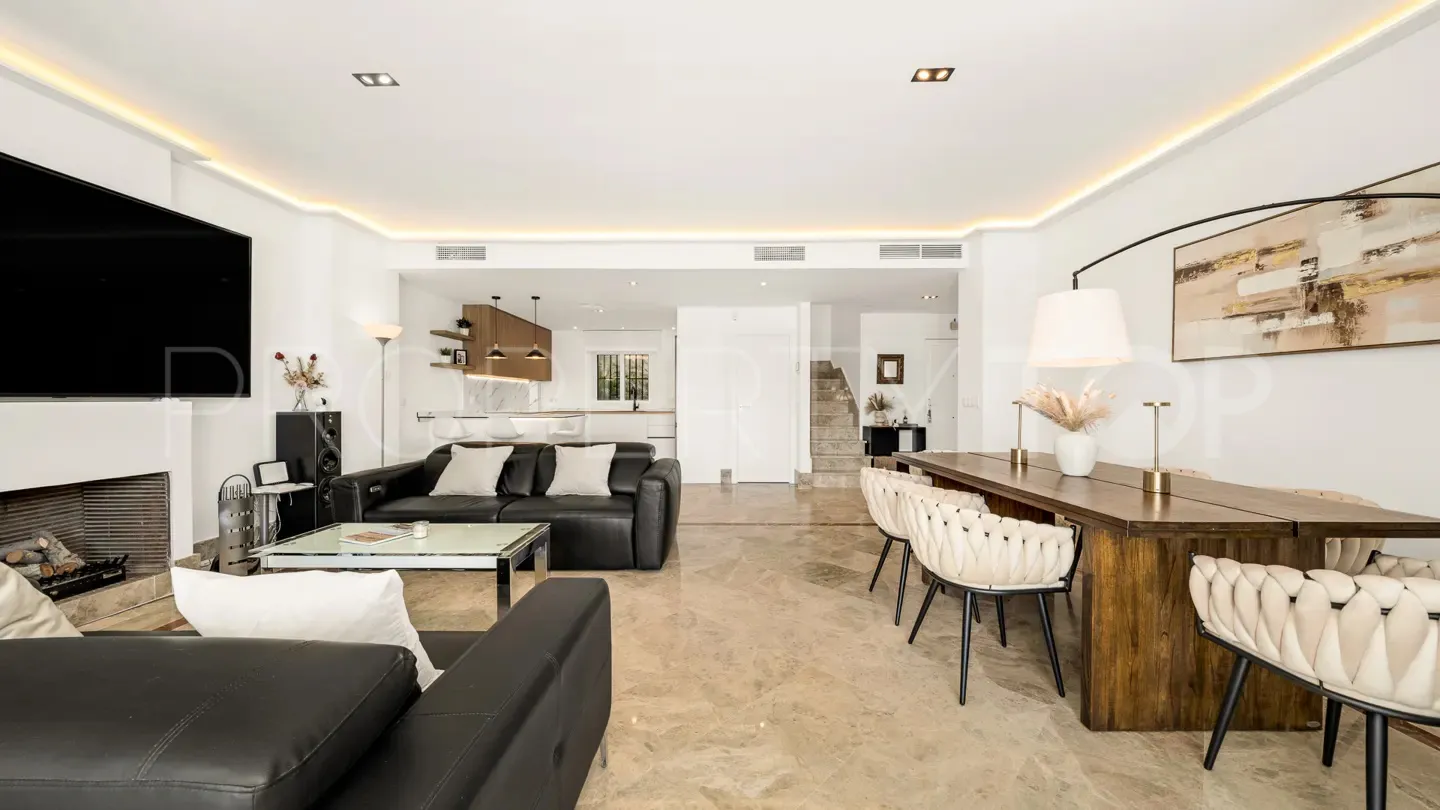 Marbella Este, villa pareada en venta con 4 dormitorios