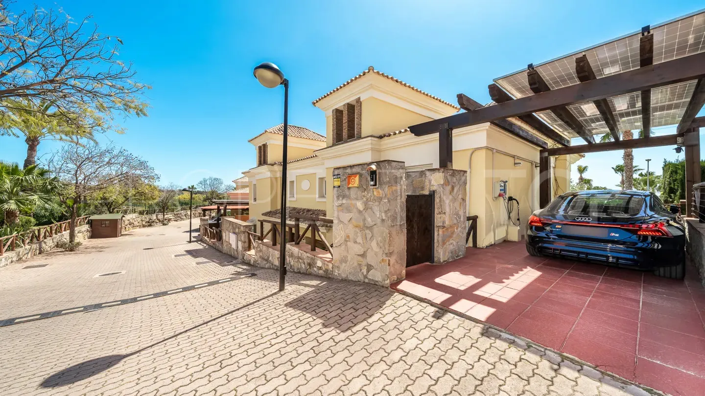 Marbella Este, villa pareada en venta con 4 dormitorios
