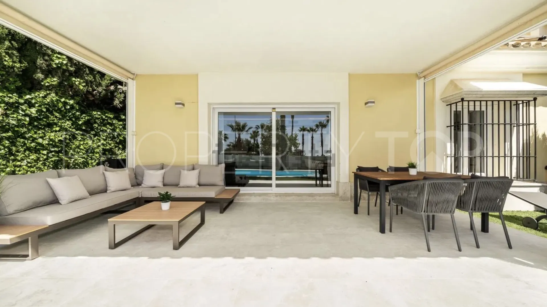 Marbella Este, villa pareada en venta con 4 dormitorios