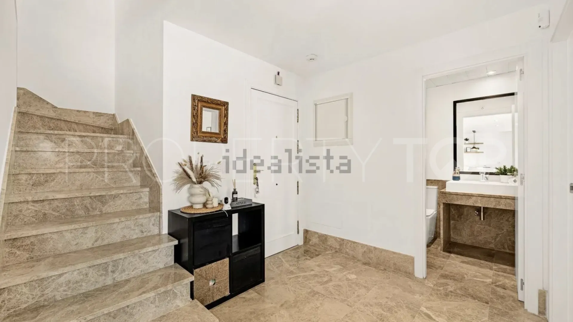 Marbella Este, villa pareada en venta con 4 dormitorios