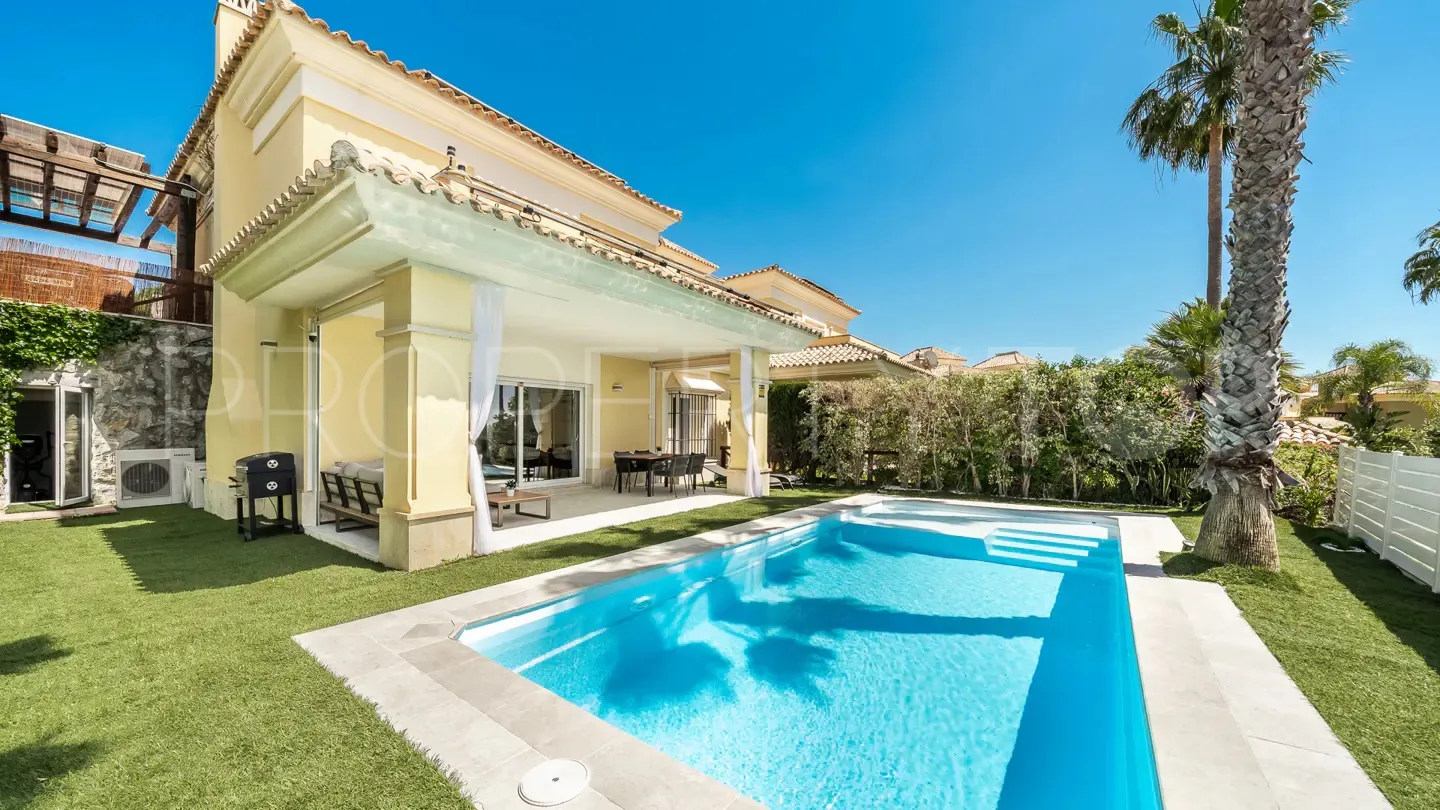 Marbella Este, villa pareada en venta con 4 dormitorios
