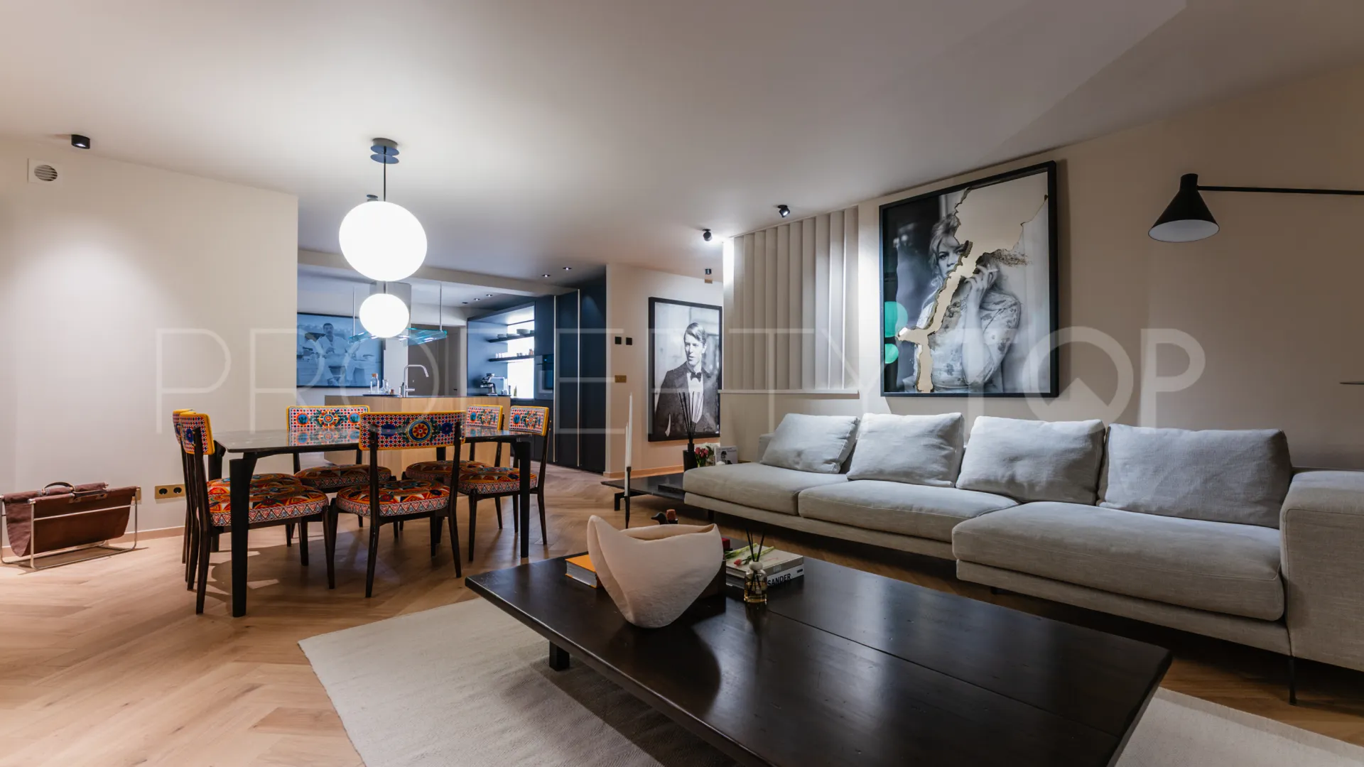 4 bedrooms villa for sale in Calahonda
