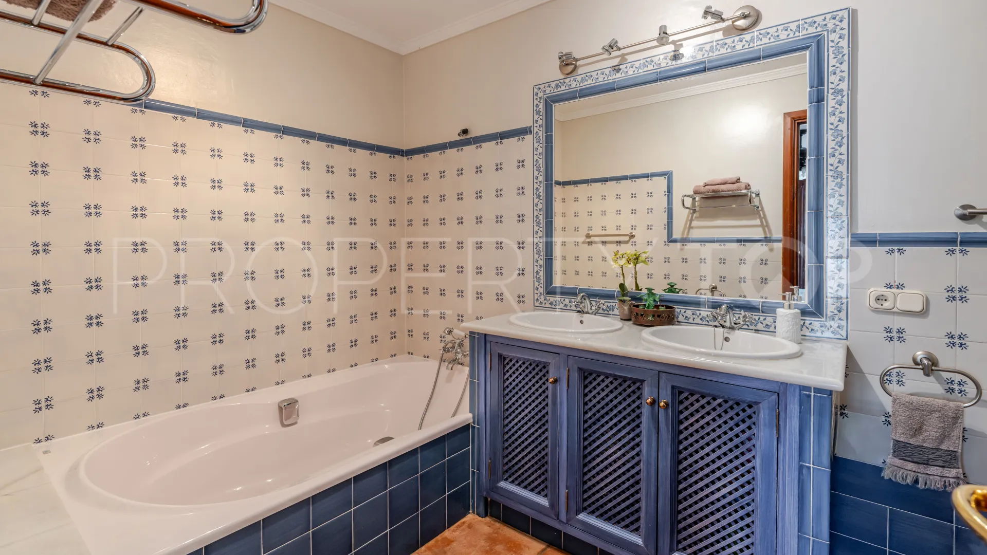 Town house for sale in La Heredia