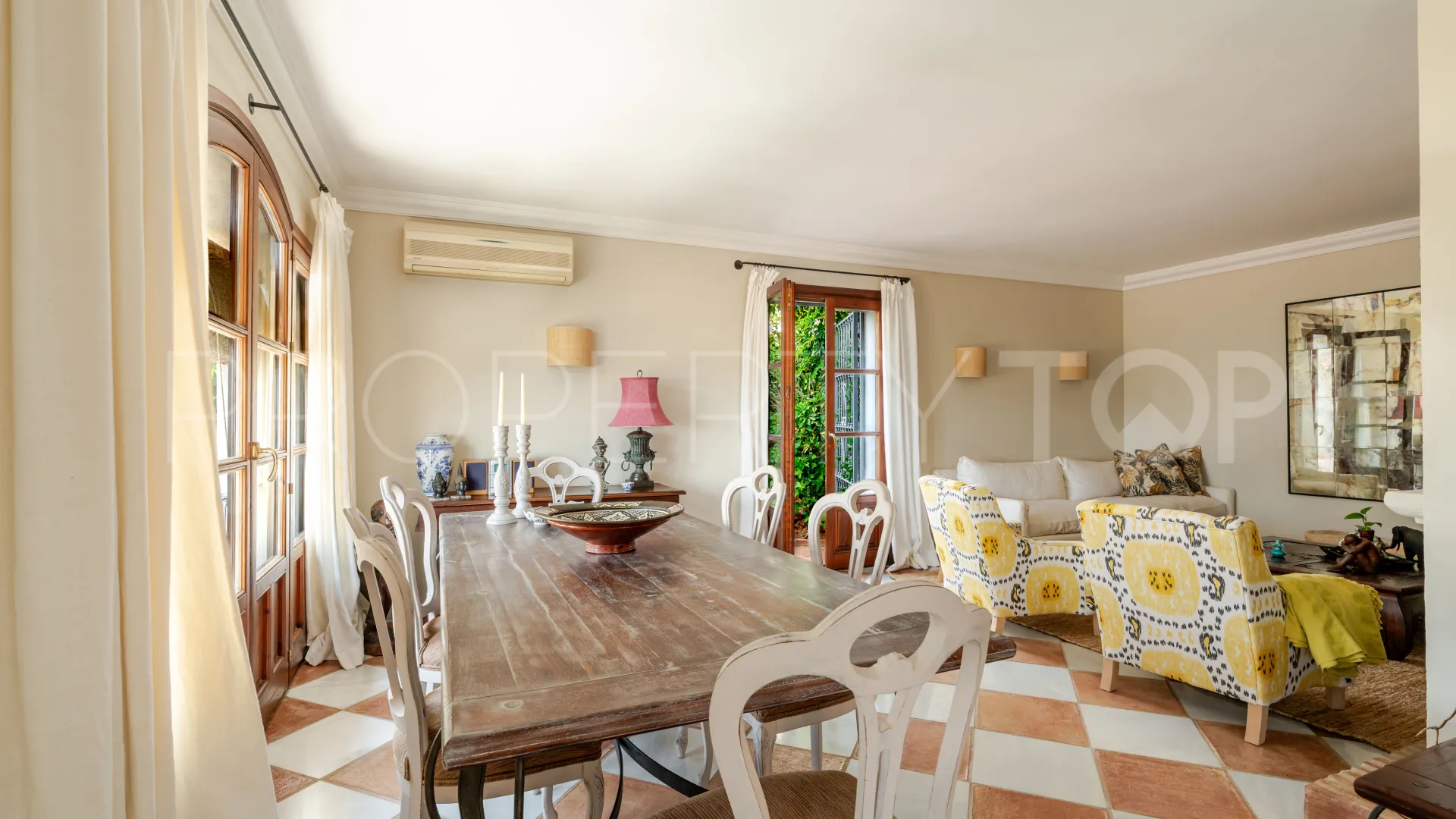 Town house for sale in La Heredia