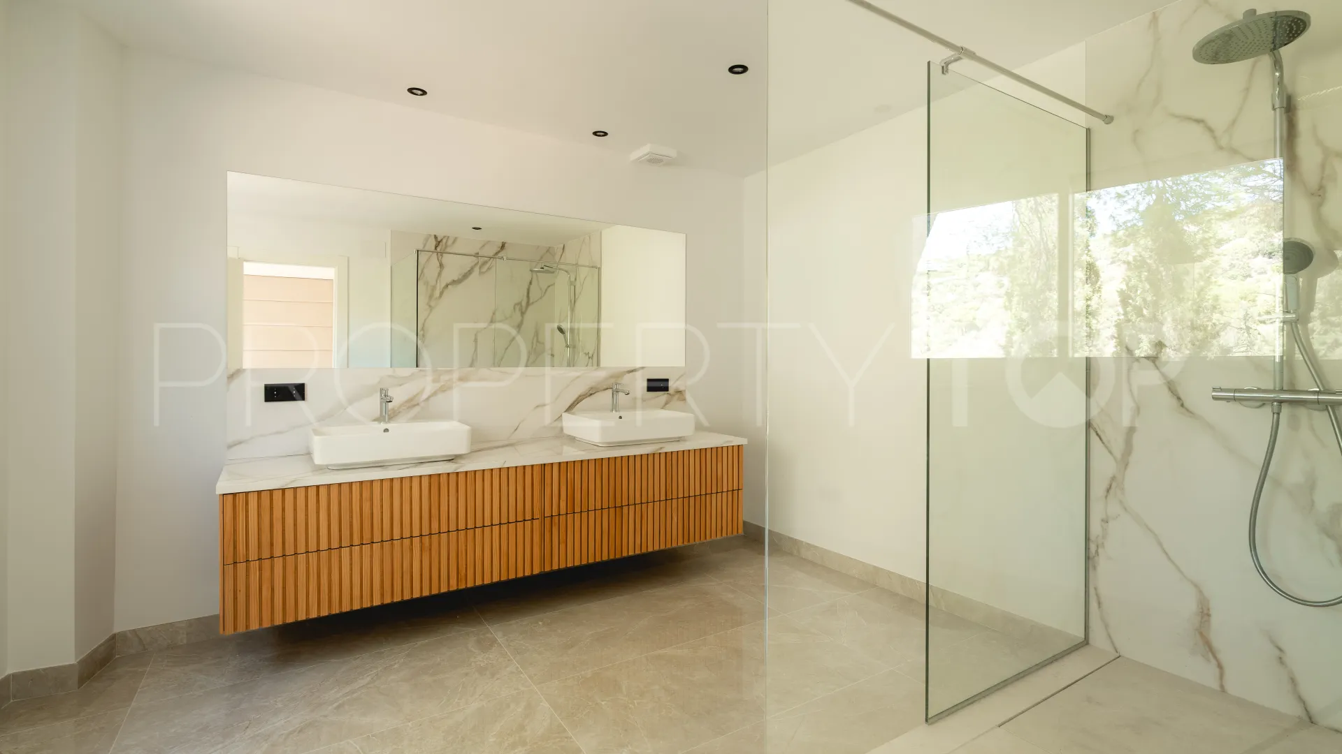 El Madroñal, villa en venta de 5 dormitorios