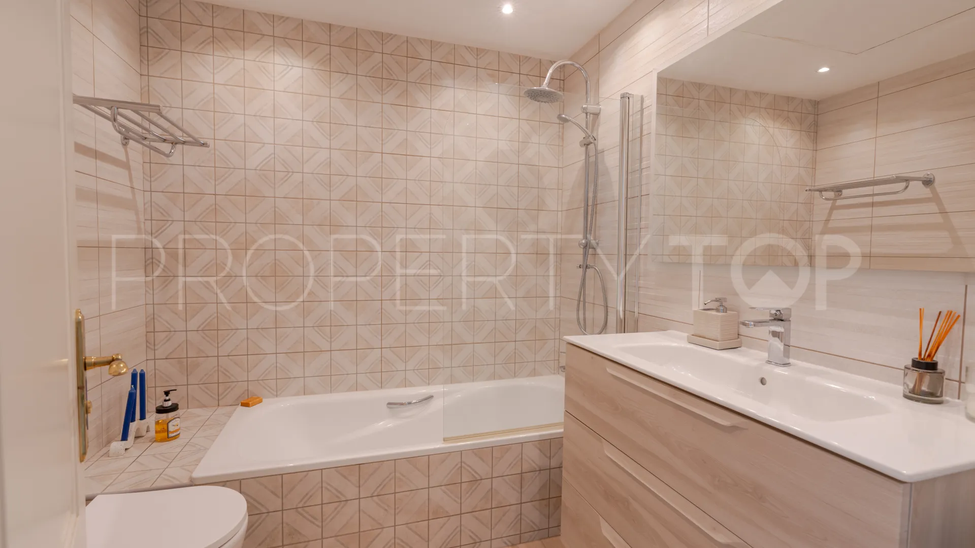 For sale La Heredia 3 bedrooms town house