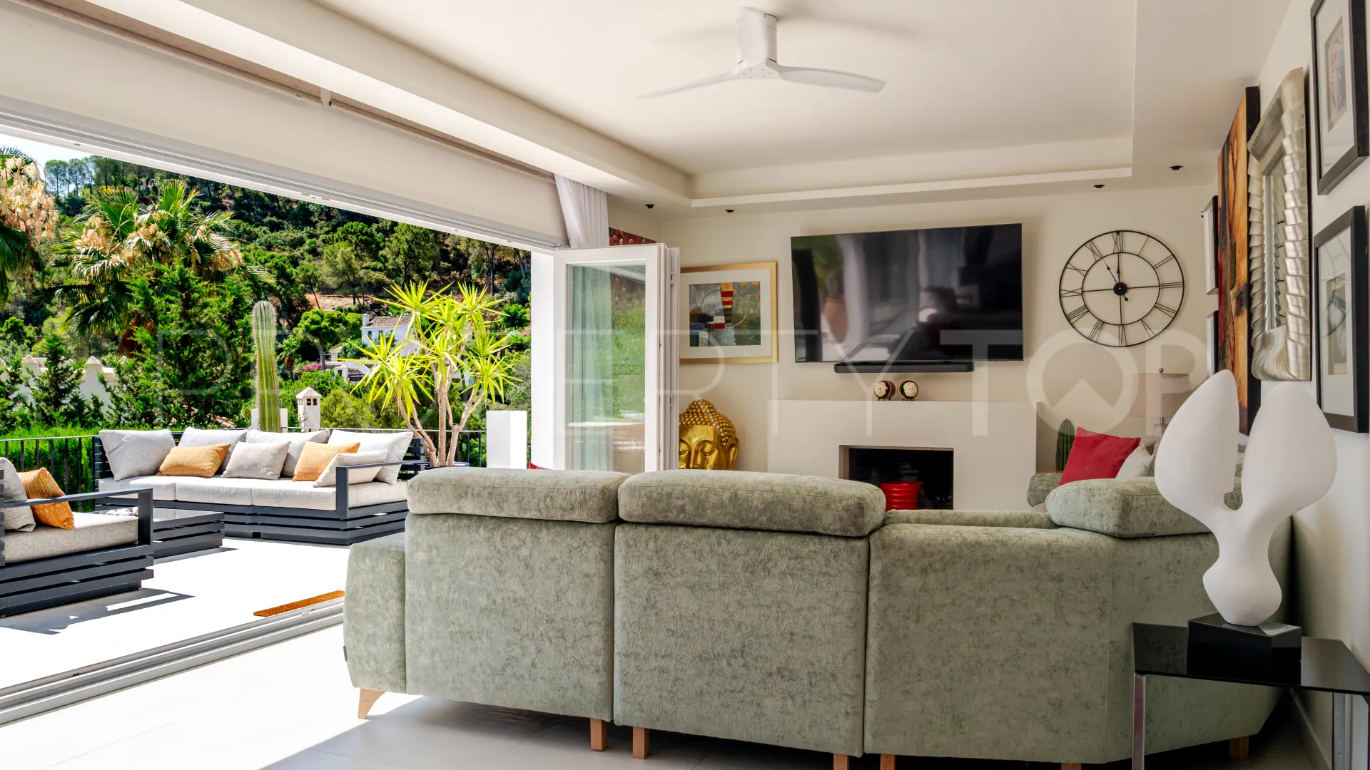 For sale El Madroñal house