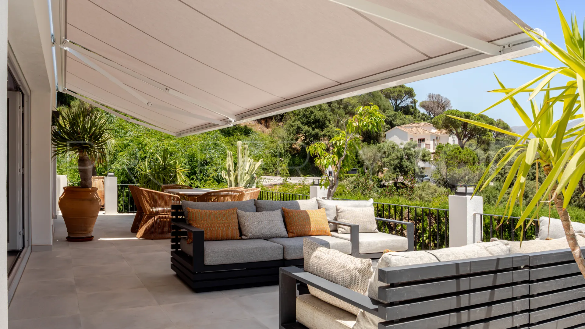 For sale El Madroñal house