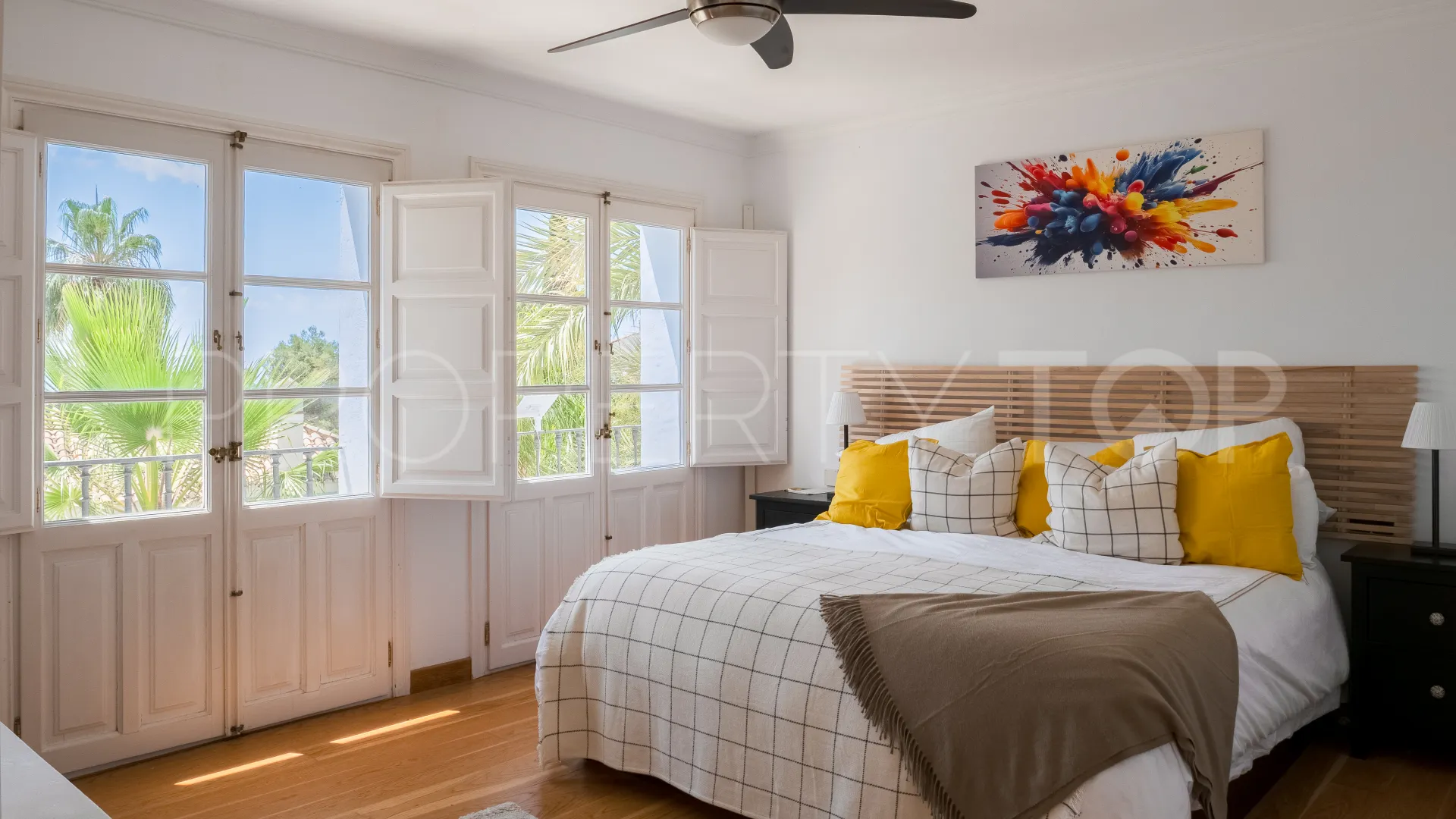 For sale La Heredia town house with 4 bedrooms