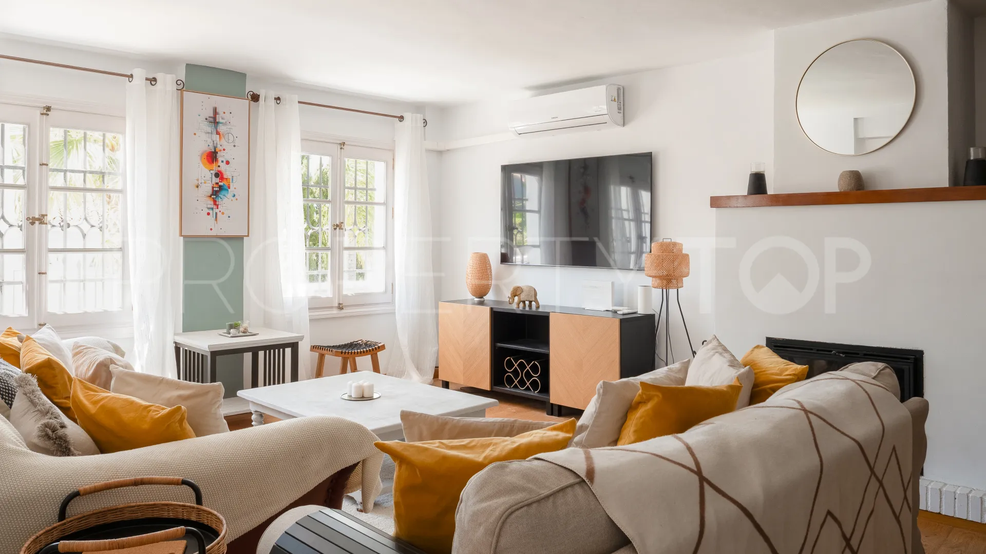For sale La Heredia town house with 4 bedrooms