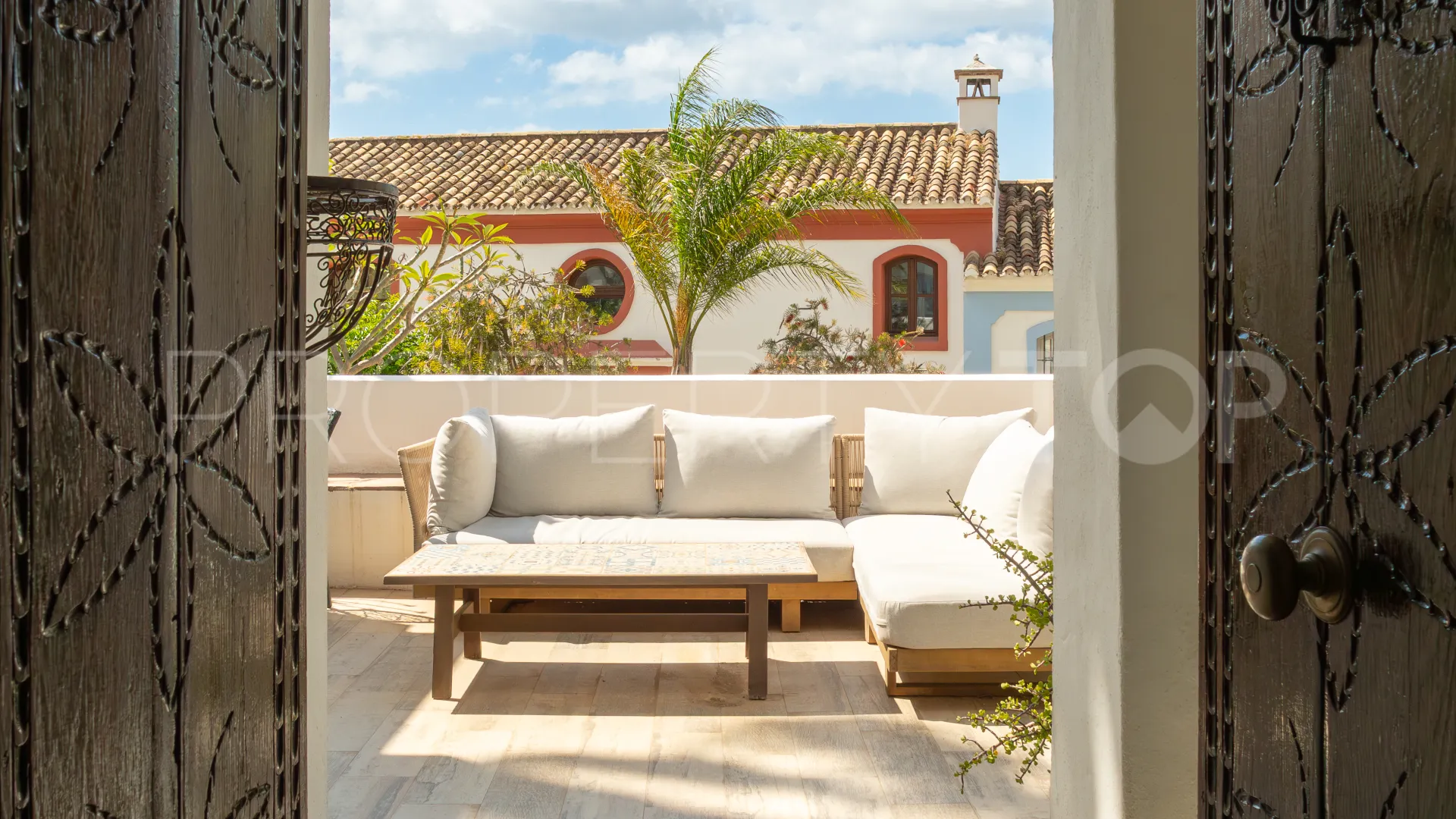 For sale La Heredia town house with 4 bedrooms
