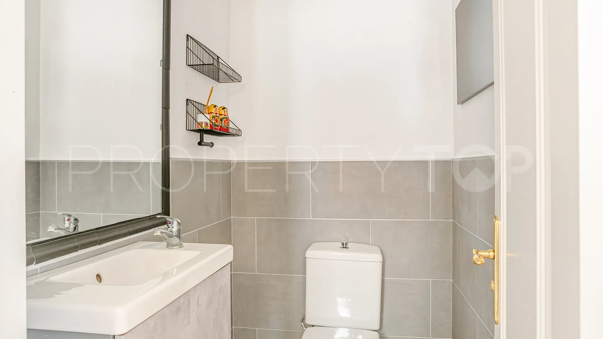 Buy town house with 3 bedrooms in La Heredia