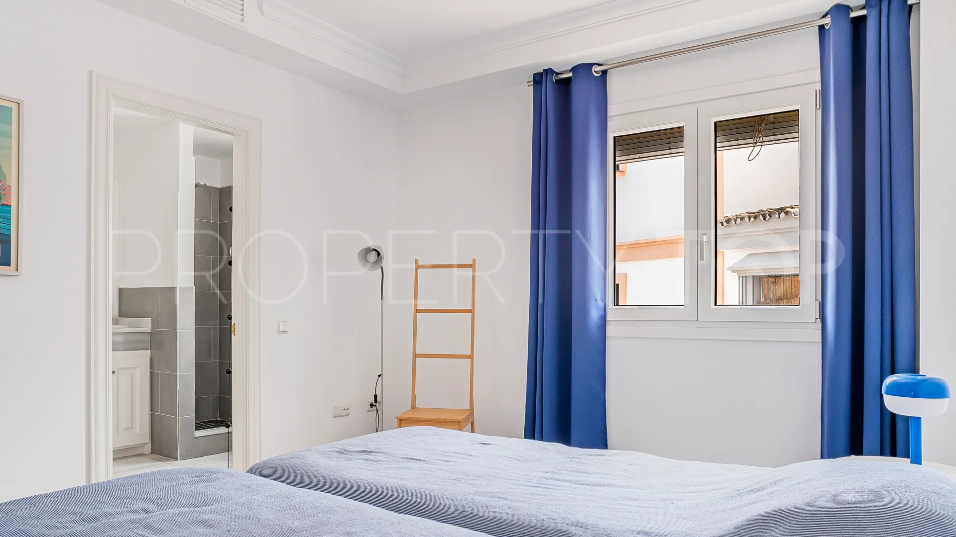 Buy town house with 3 bedrooms in La Heredia