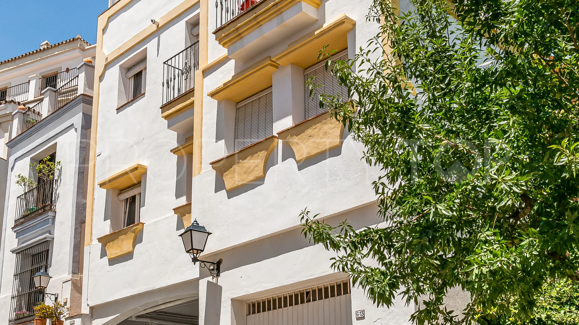 Buy town house with 3 bedrooms in La Heredia