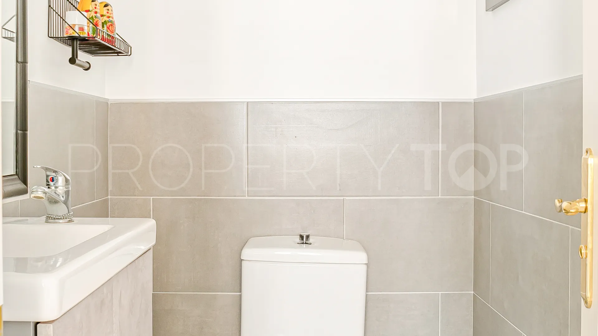 Buy town house with 3 bedrooms in La Heredia