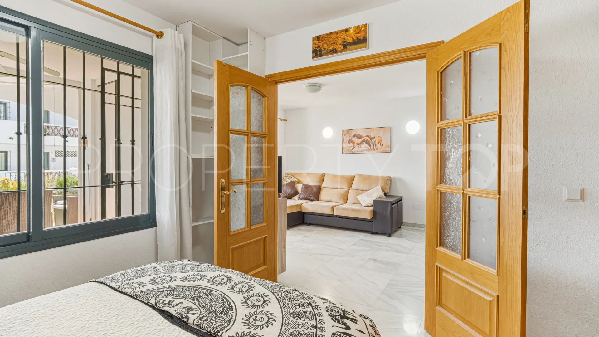 For sale ground floor apartment in Benalmadena Costa