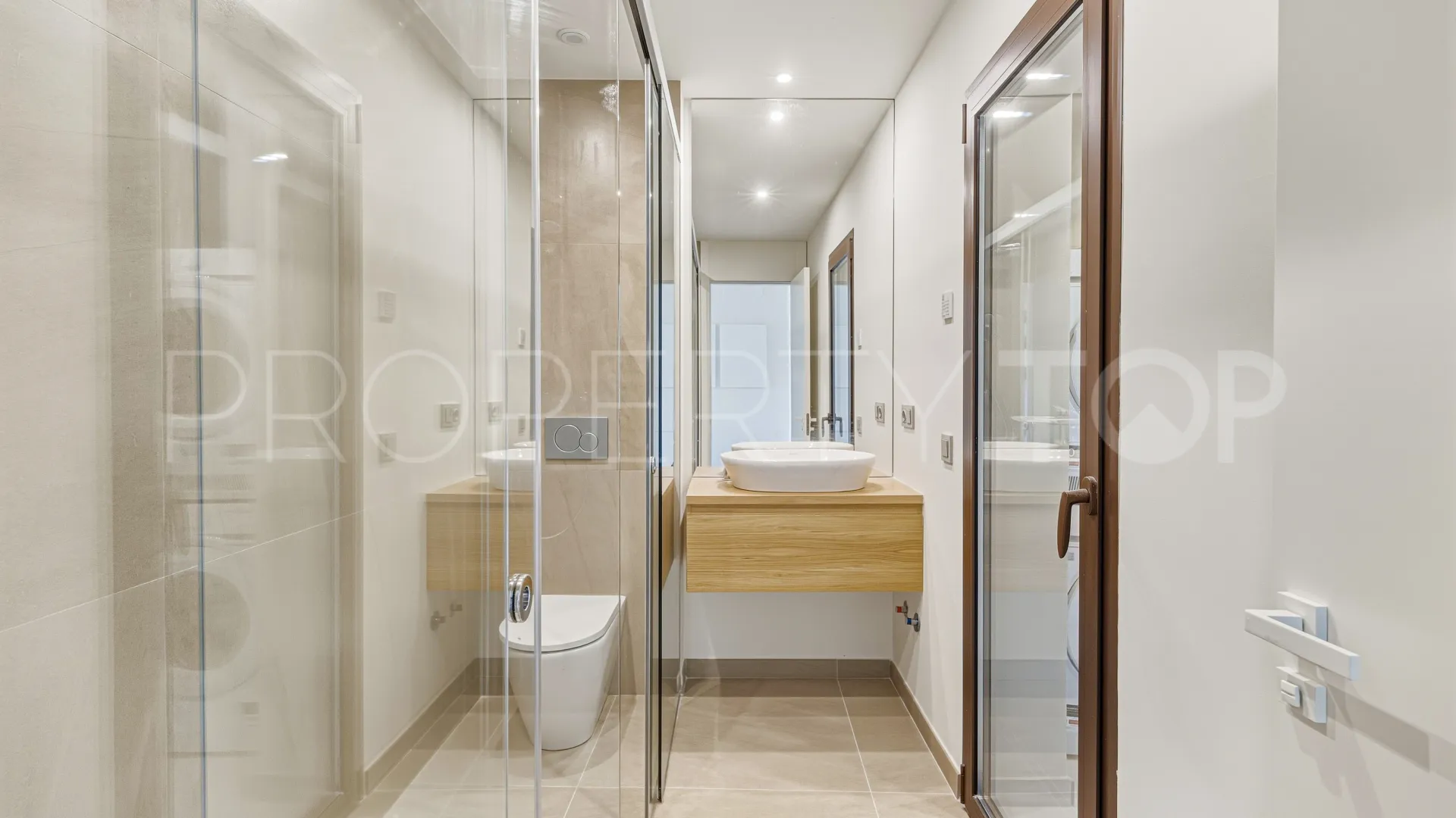 El Higueron ground floor apartment for sale