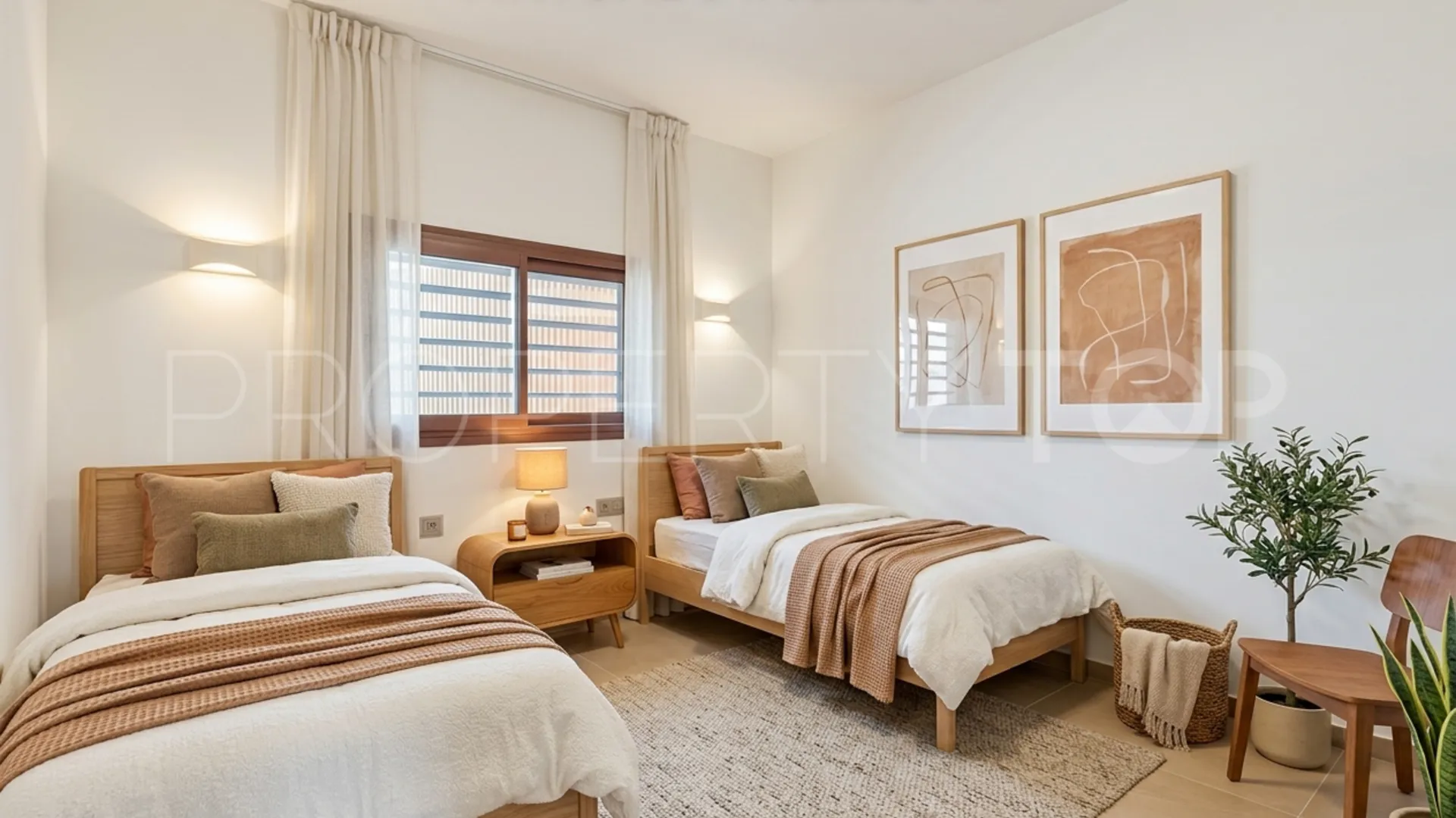 El Higueron ground floor apartment for sale
