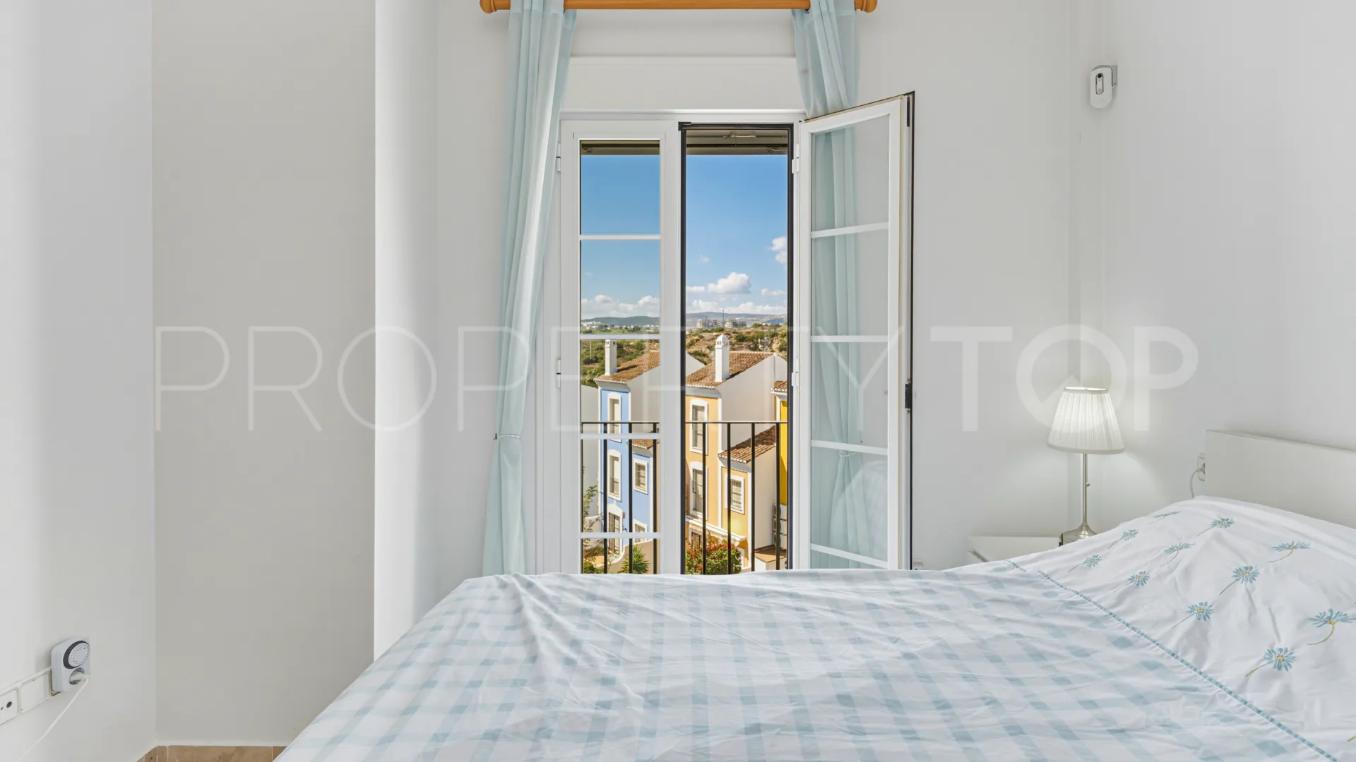 Comprar adosado en Bahia de Casares de 3 dormitorios
