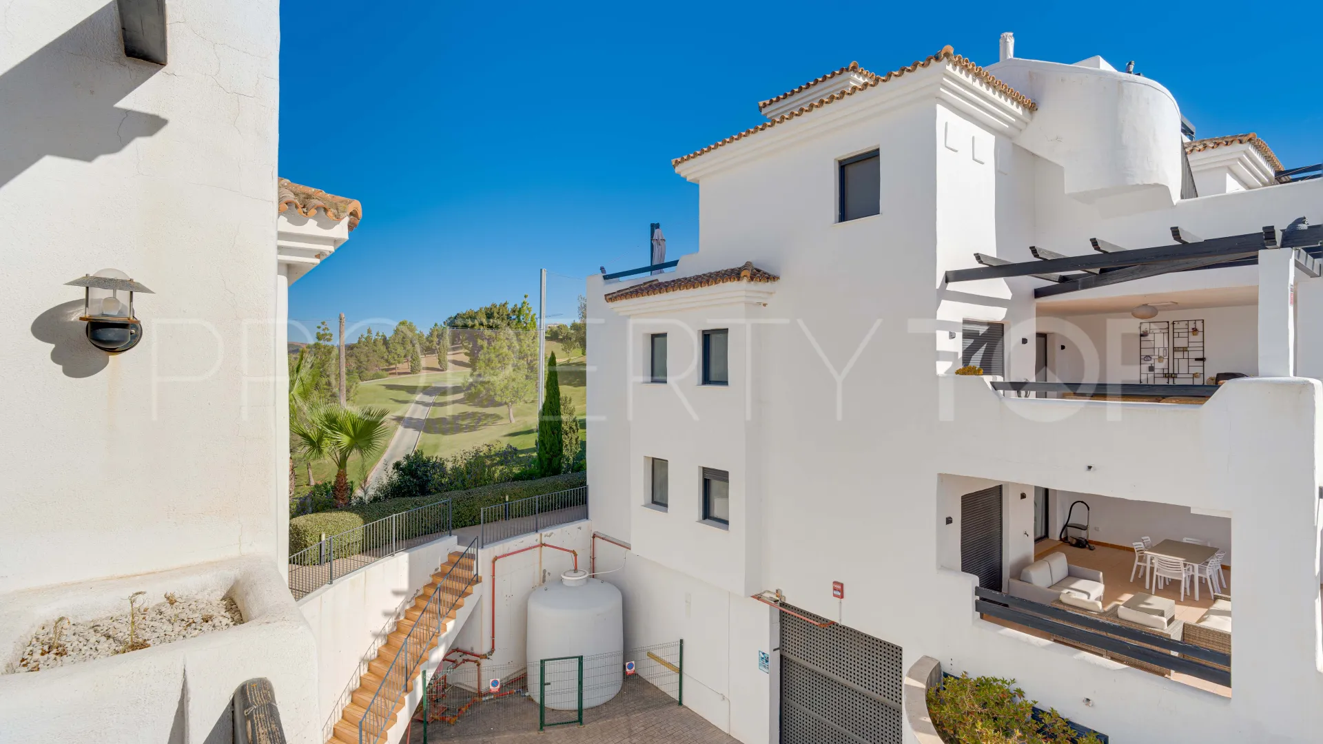 Se vende apartamento en Casares Playa