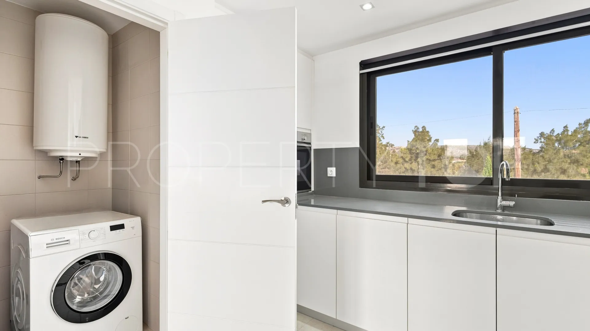 Se vende apartamento en Casares Playa