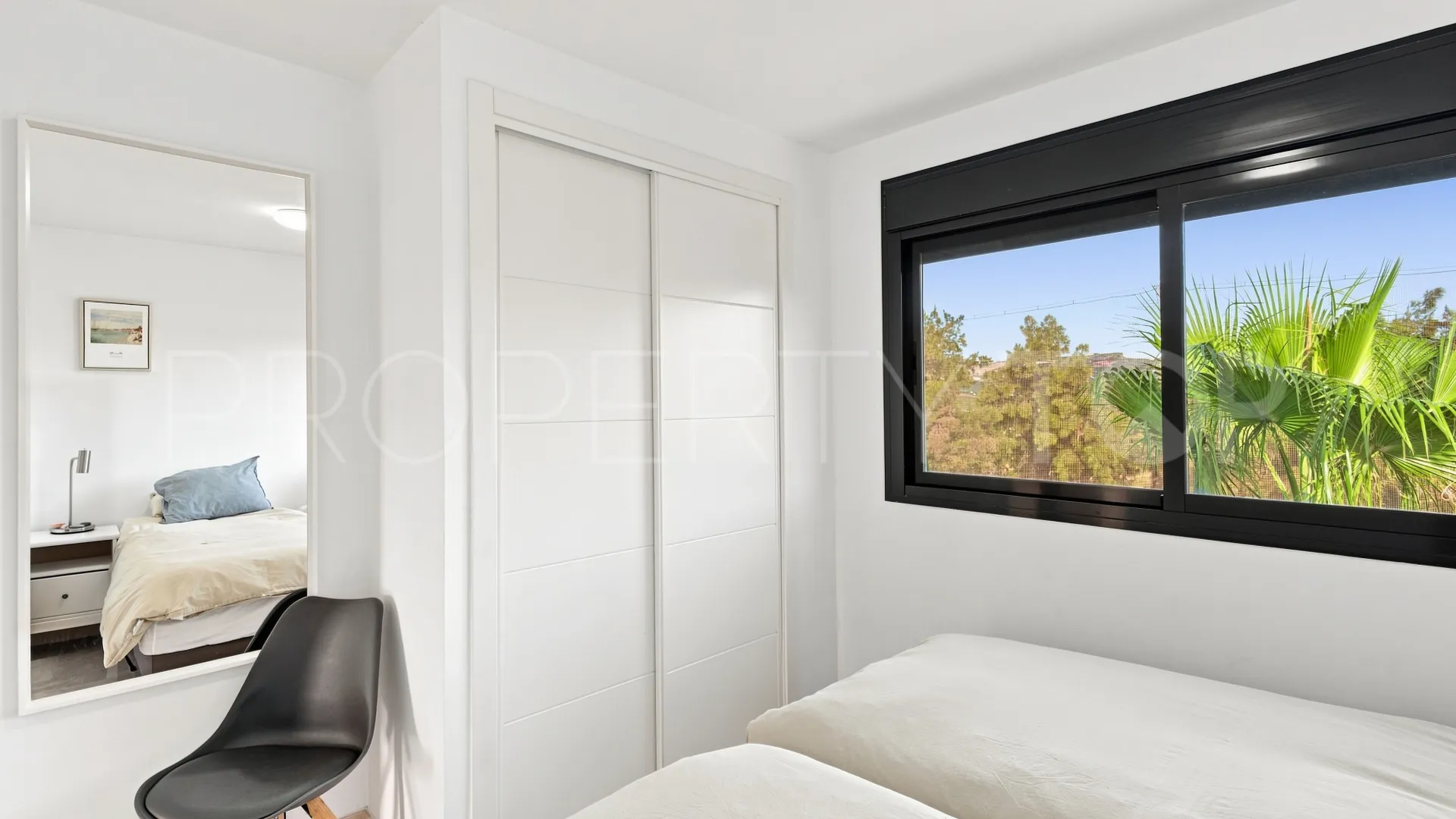 Se vende apartamento en Casares Playa