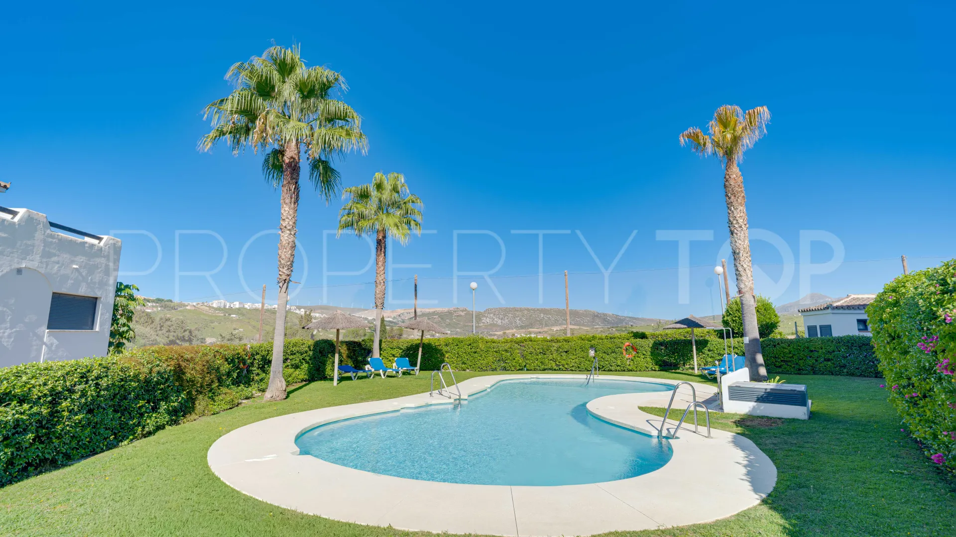Se vende apartamento en Casares Playa