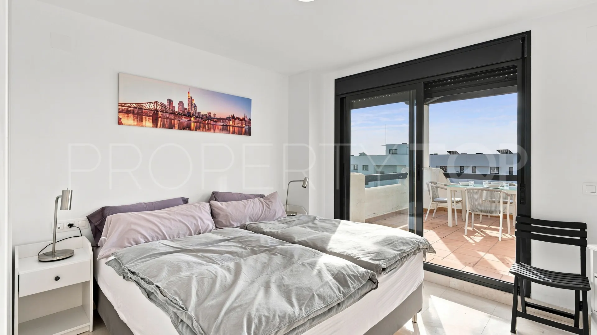 Se vende apartamento en Casares Playa