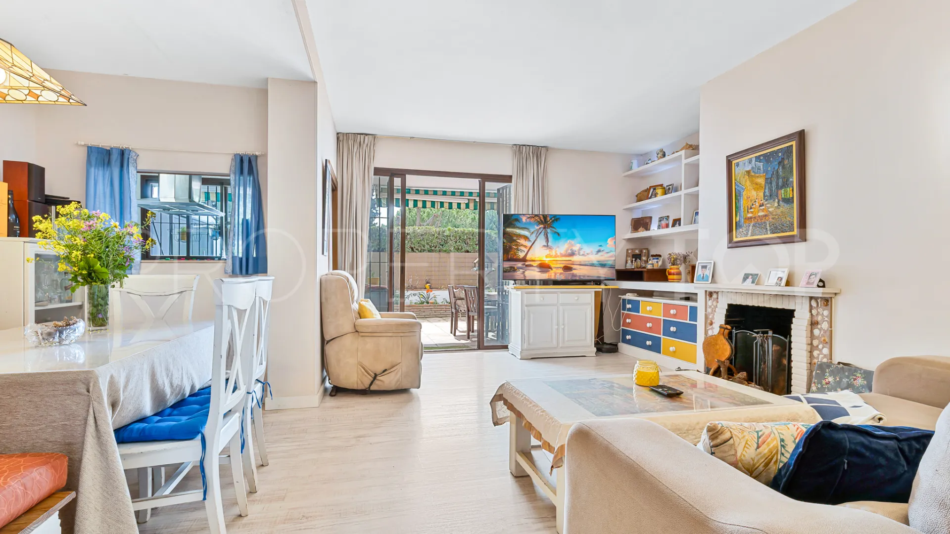 Ground floor apartment for sale in Nagüeles with 4 bedrooms