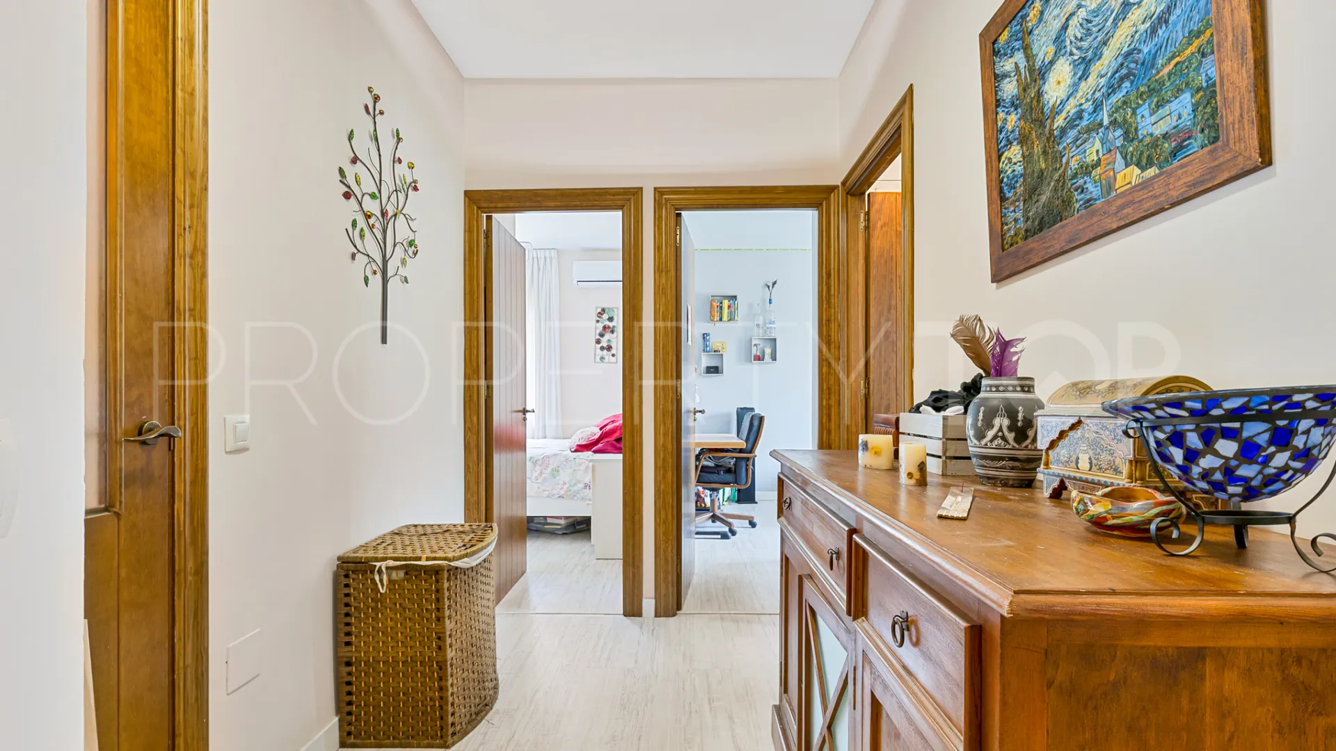 Ground floor apartment for sale in Nagüeles with 4 bedrooms