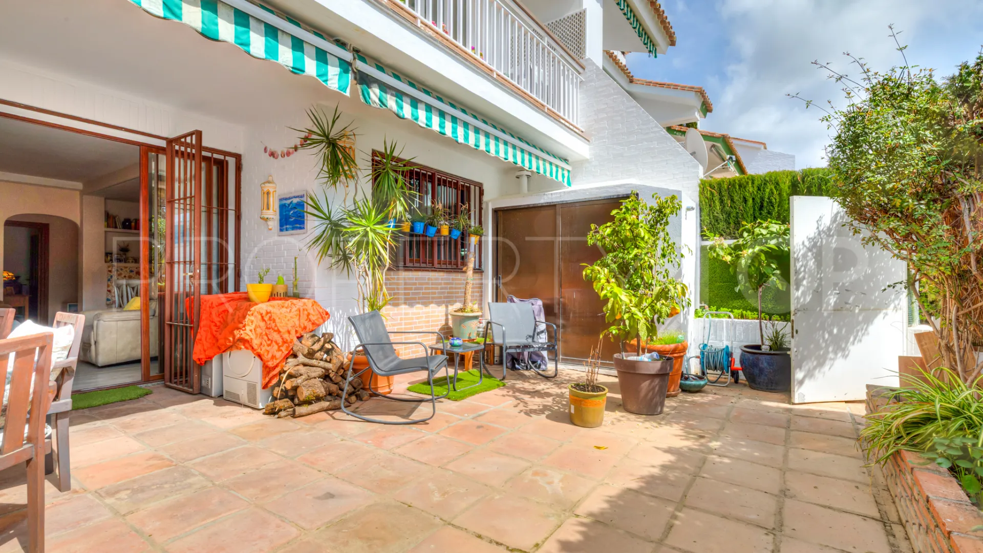 Ground floor apartment for sale in Nagüeles with 4 bedrooms