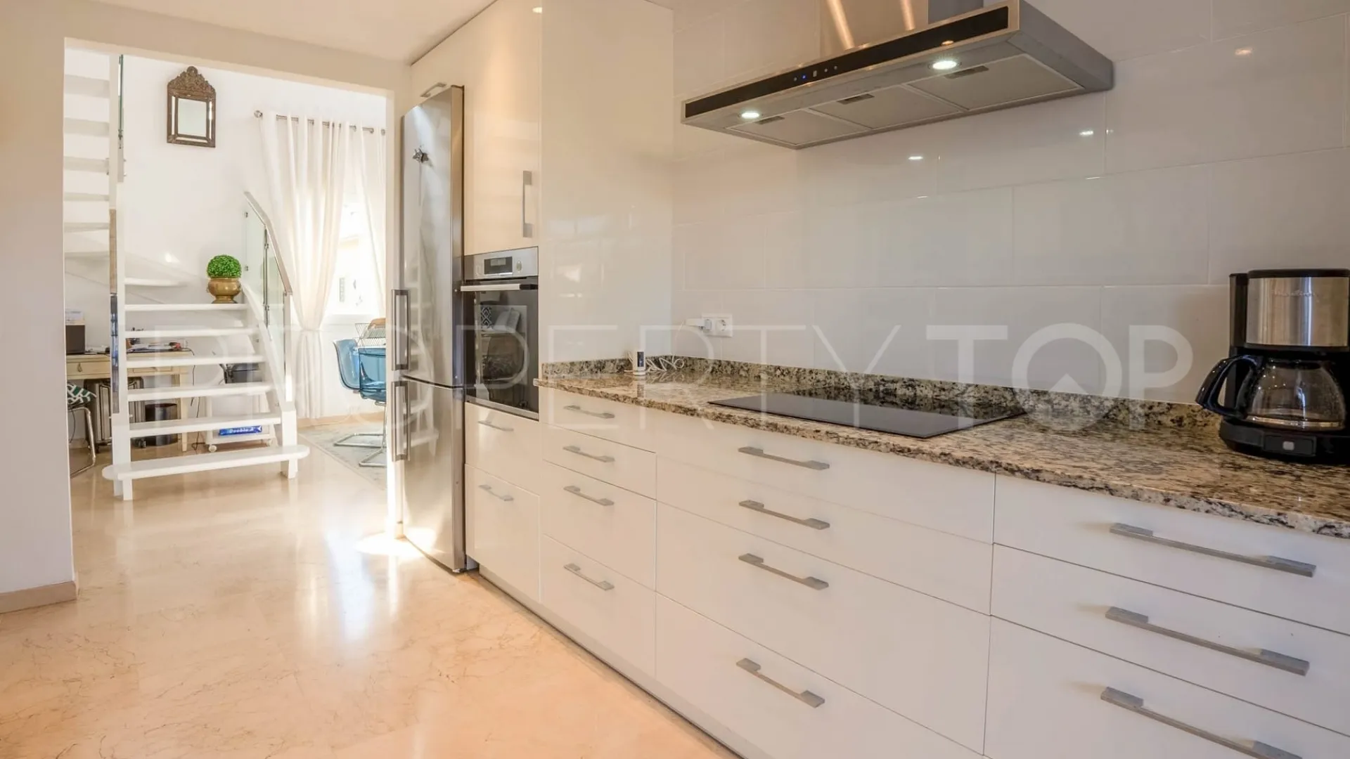 Atico duplex a la venta en Marbesa
